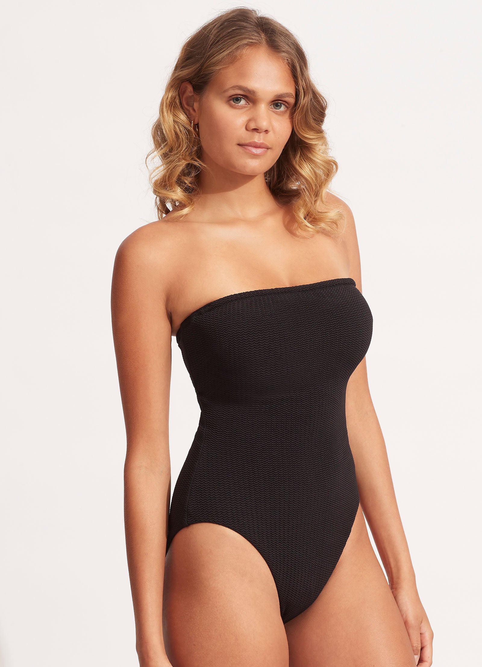 Sea Dive DD Bandeau One Piece Swimsuit - Black Women's Sexy High-Cut Monokini for Beach & Pool Party | Perfect for Summer Vacation, Tropical Getaways and Water Sports