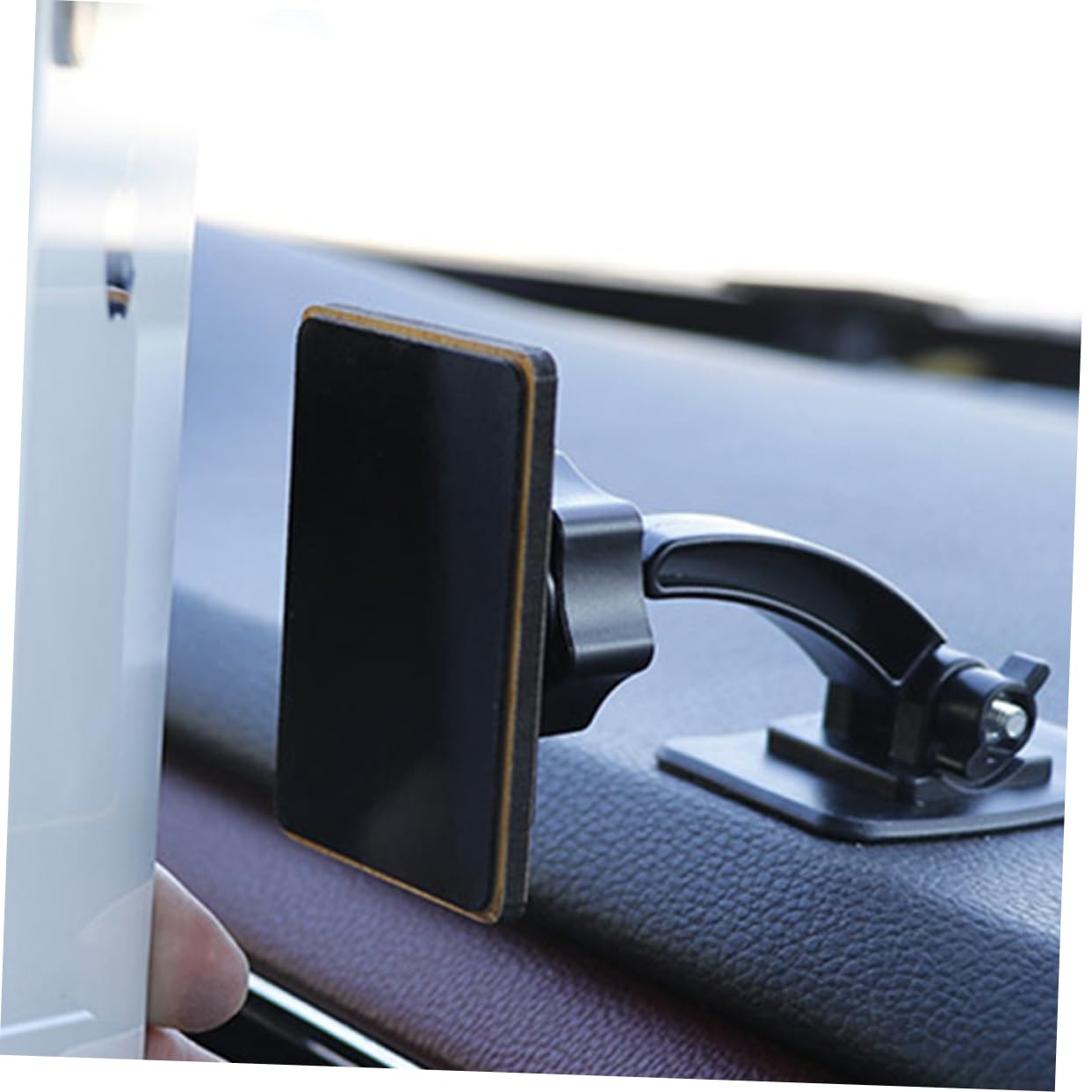 360° Rotating Non-Magnetic Car Phone Holder - Universal Adjustable Phone Stand for Dashboard & Air Vent - Perfect for GPS Navigation, Hands-Free Calls & Video Watching While Driving