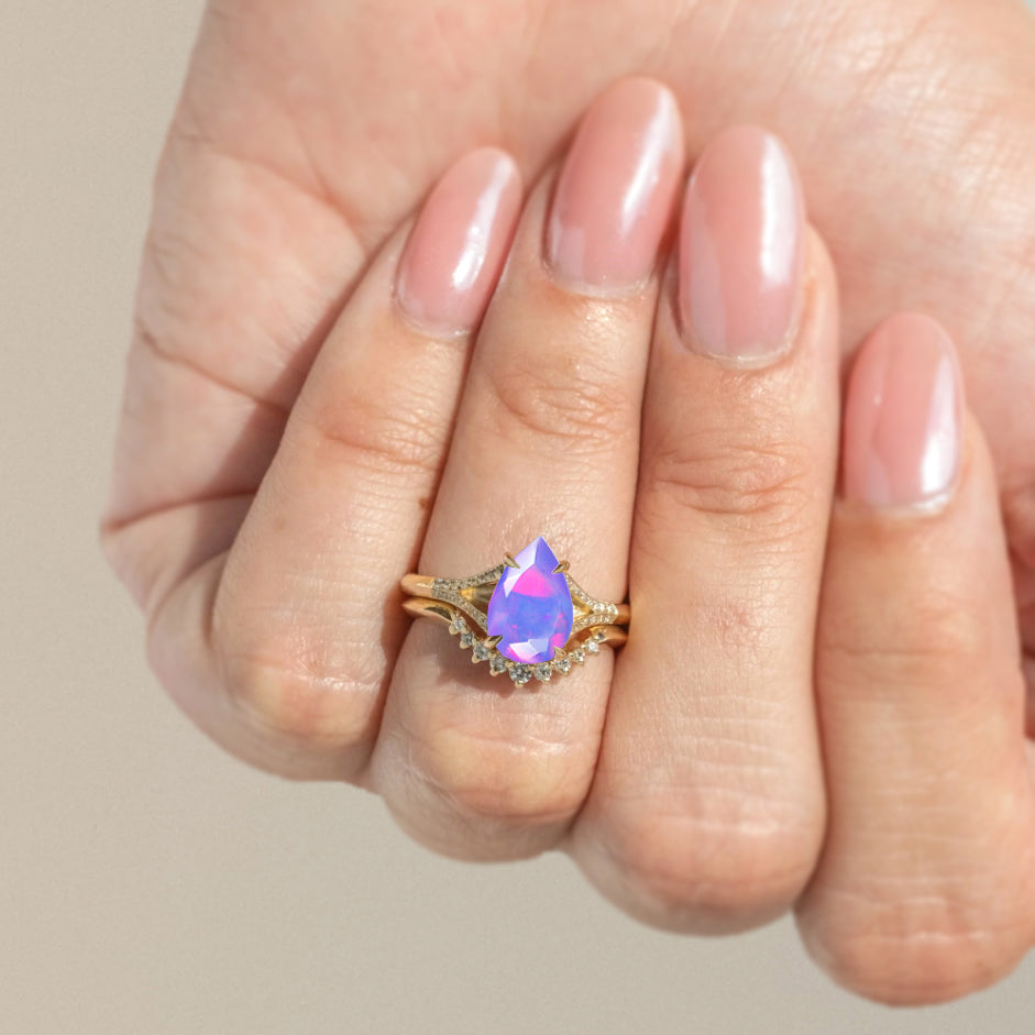 Natural Black Fire Opal Wedding & Engagement Ring for Women – Elegant Gemstone Jewelry for Brides, Anniversaries & Special Occasions