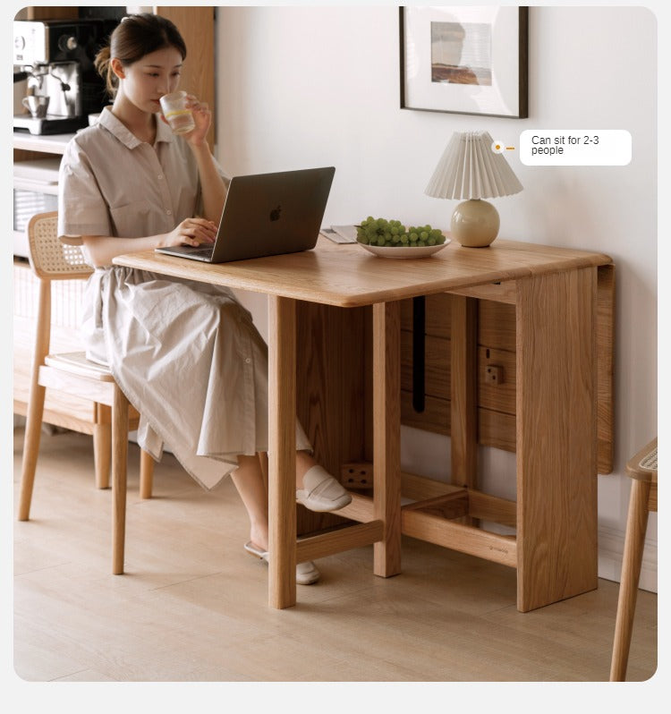 **Solid Oak Wood Extendable Dining Table - Expandable for 6 to 8 Seats - Perfect for Small Spaces & Entertaining Guests**