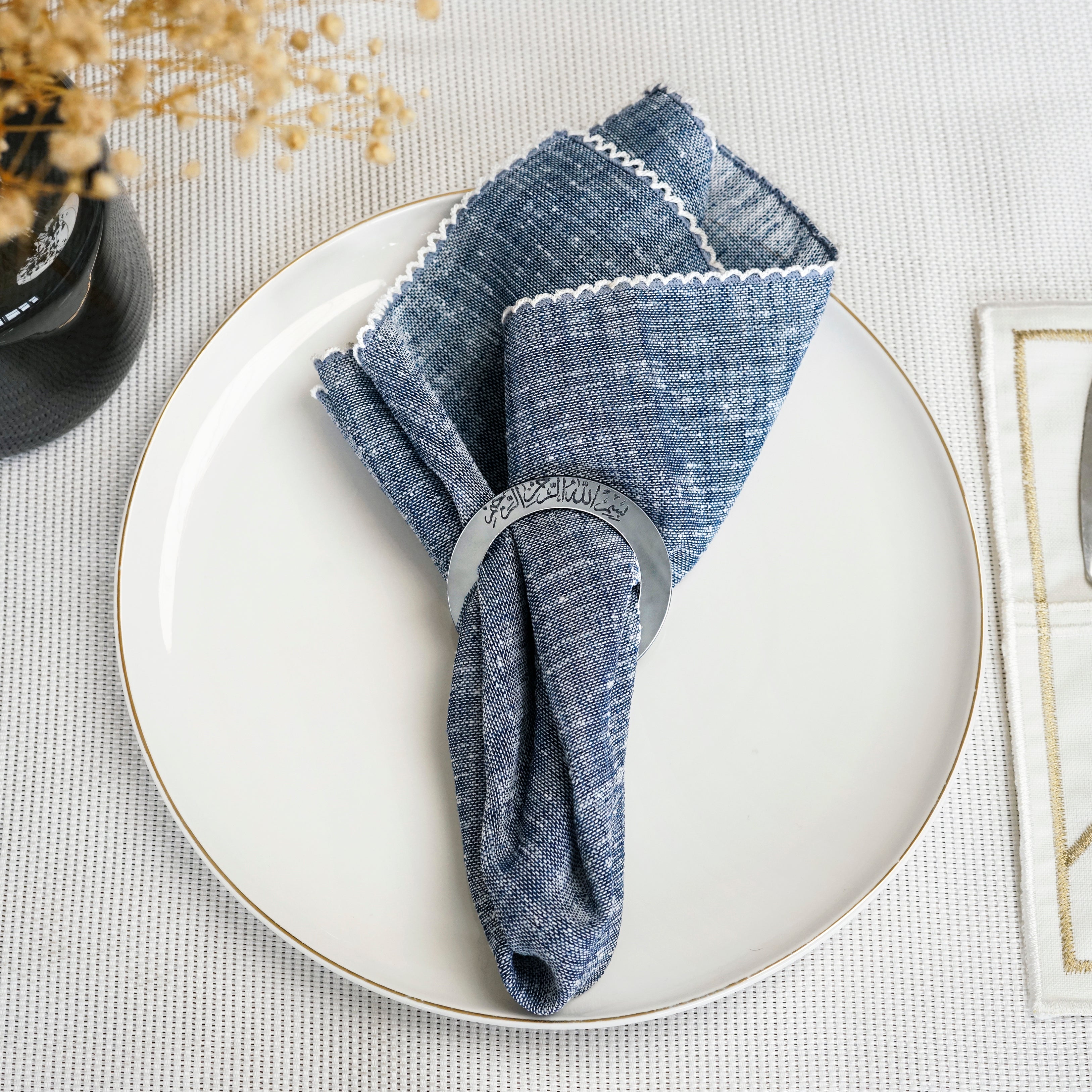 Elegant Islamic Napkin Holder with Circular Thuluth Bismillah Calligraphy - Premium Dining Table Decor for Muslim Homes, Restaurants & Special Occasions