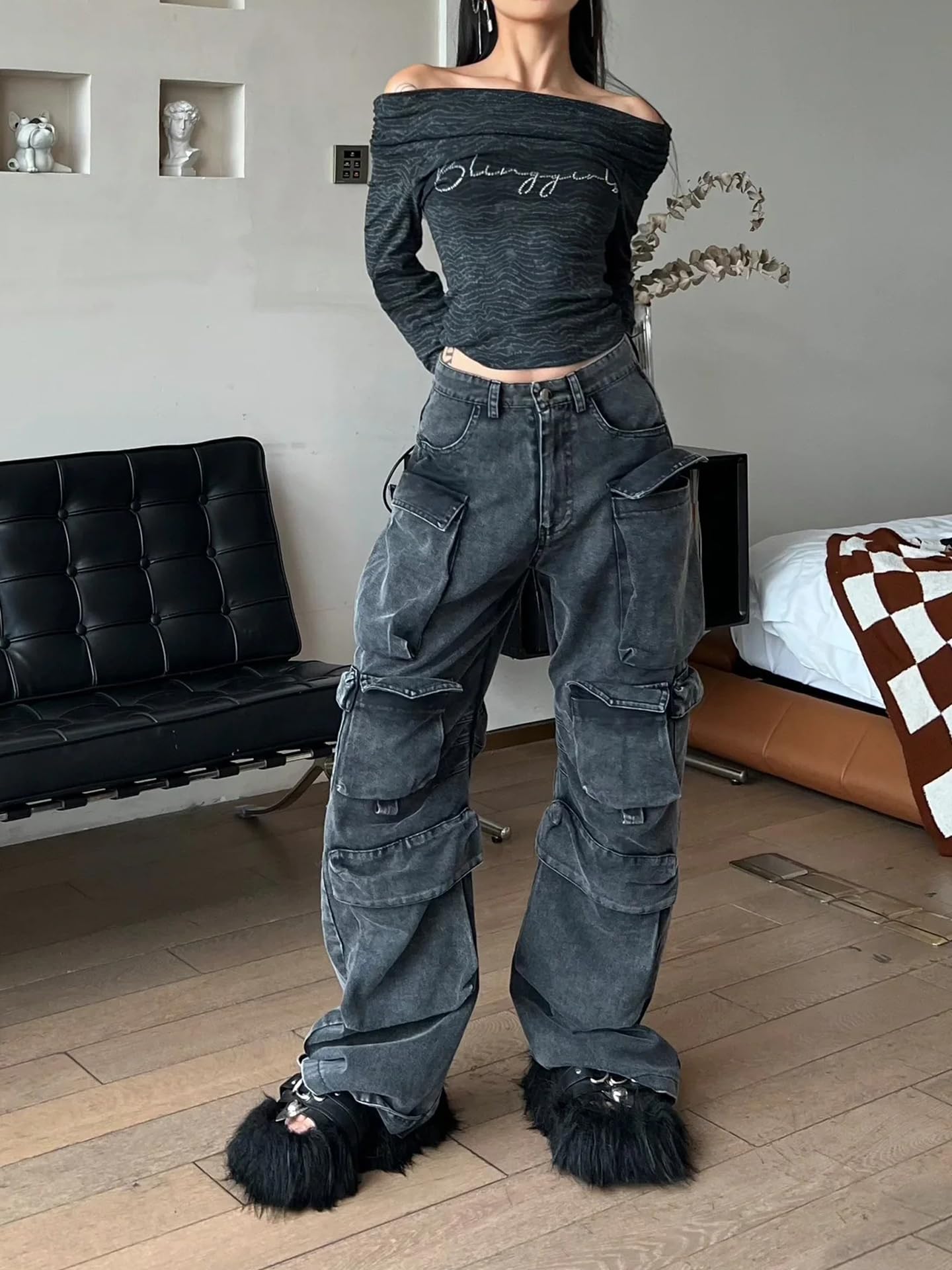 Y2K Women's High Waist Baggy Cargo Jeans - Wide Leg Flap Pocket Denim Pants for Streetwear & Grunge Fashion | Perfect for Casual Outfits, Music Festivals, and Urban Street Style