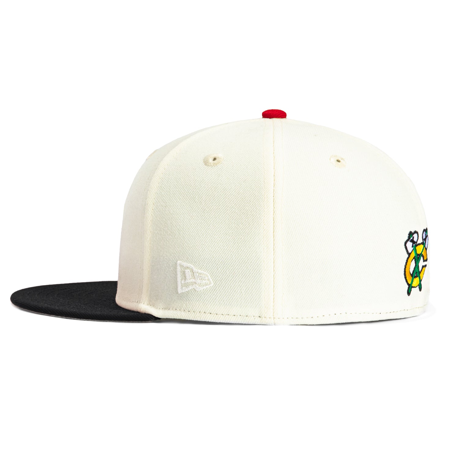 New Era 59Fifty Chicago Blackhawks Baseball Cap - White with Black Logo | Adjustable Snapback Hat for Men & Women | Perfect for Sports Games, Casual Wear & Fan Collections