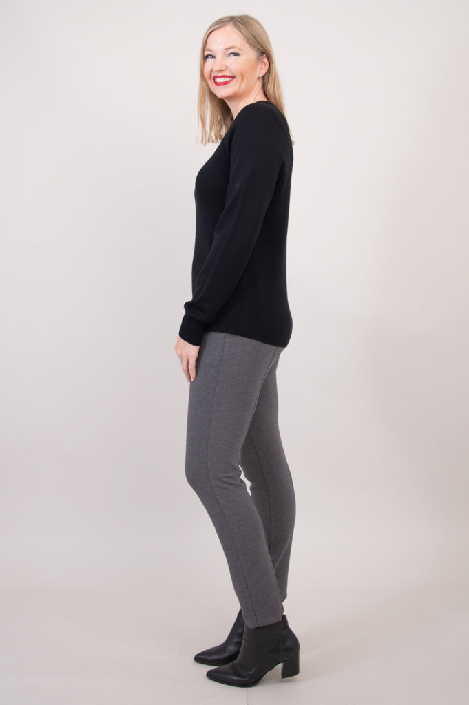 Claudia Women's Cotton Sweater - Soft & Comfortable Black Pullover for Casual Wear & Layering