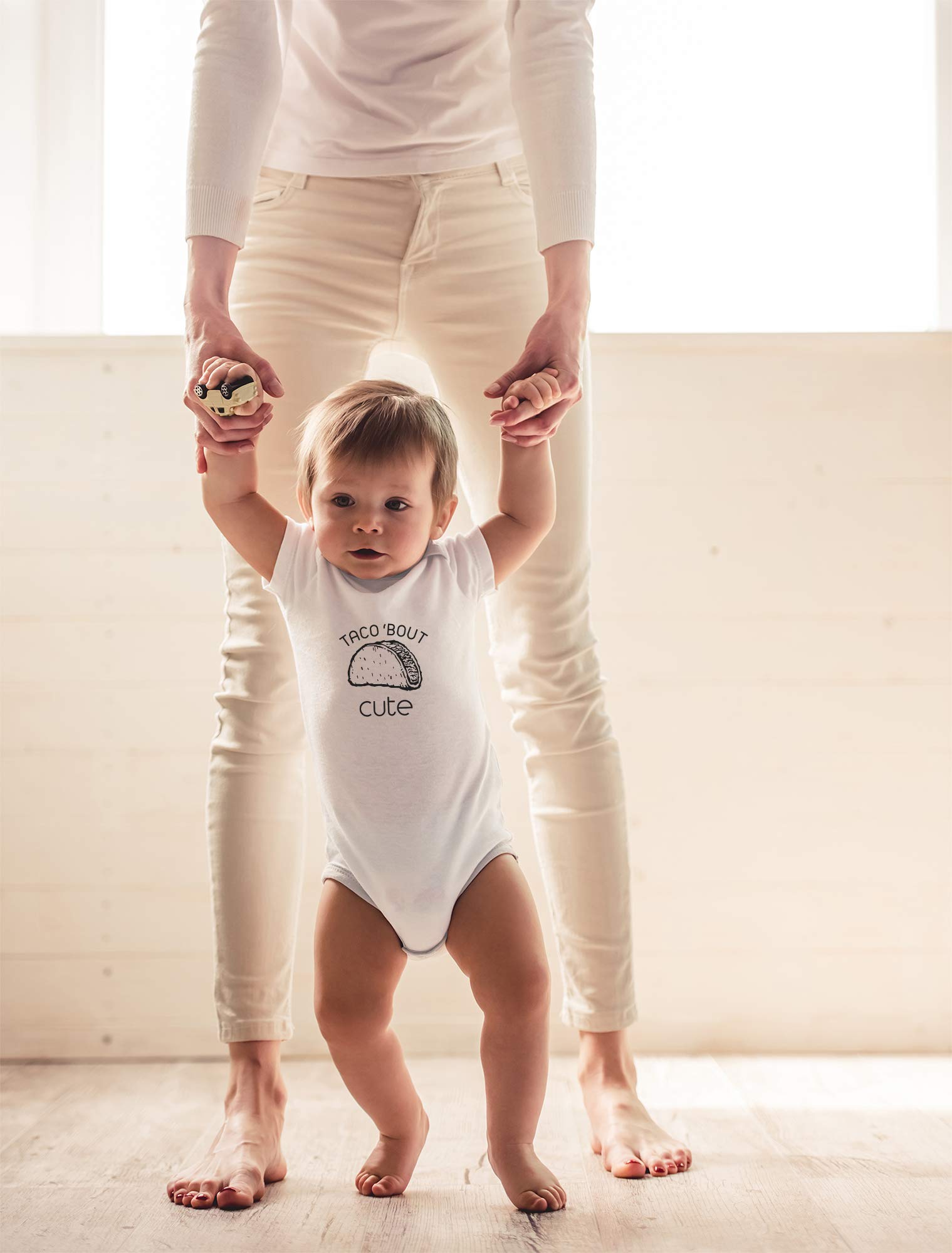 Funny Newborn Baby Bodysuit Outfits for Boys & Girls - Cute Taco Design - Perfect for Photoshoots, Birthdays & Playdates