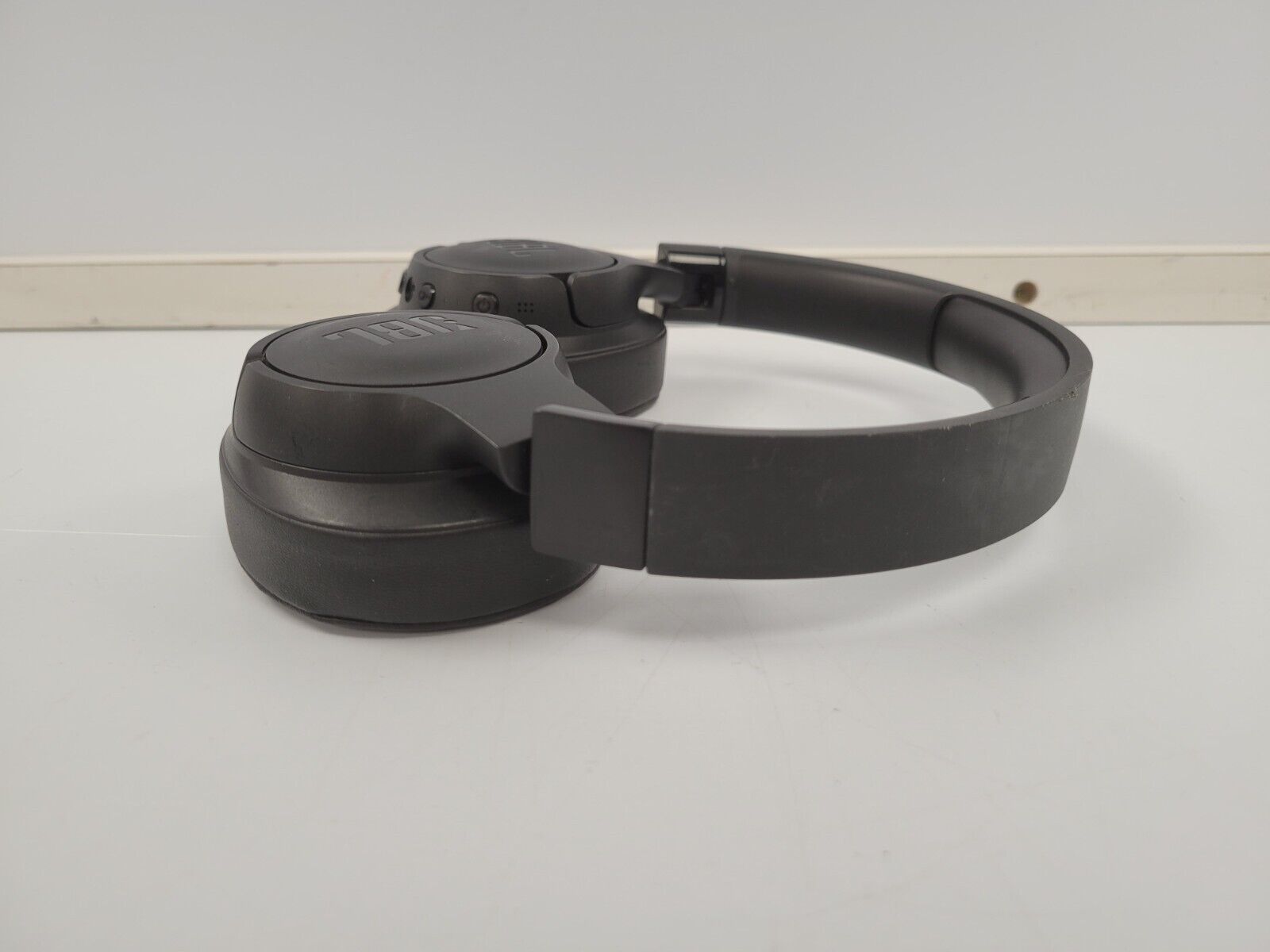 JBL TUNE770NC Wireless Noise Cancelling Headphones - Bluetooth Over-Ear Headset with Mic for Travel, Work & Music Listening