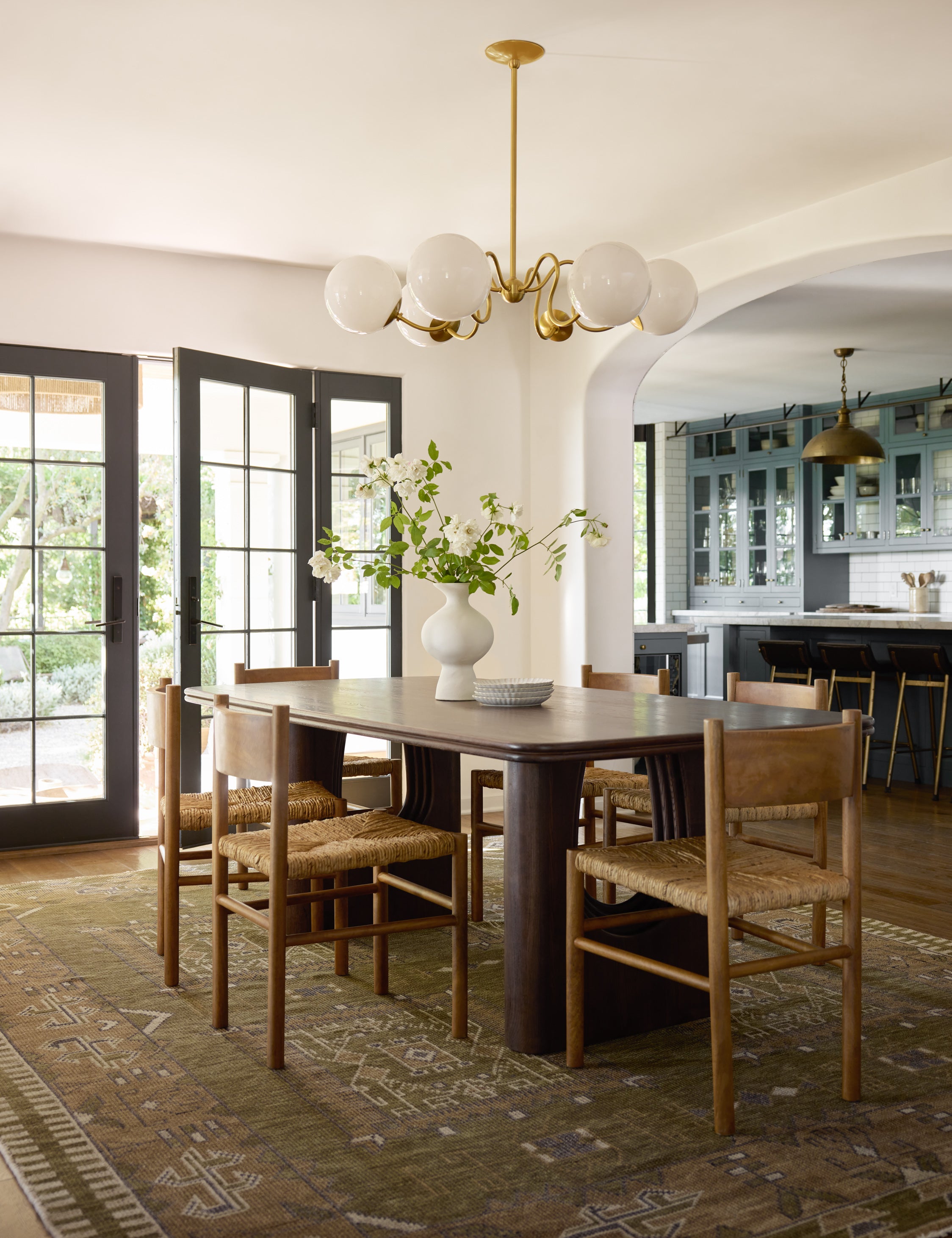 Modern Alvaro Dining Table - Solid Wood Kitchen Table for 6 - Perfect for Family Dinners & Entertaining Guests