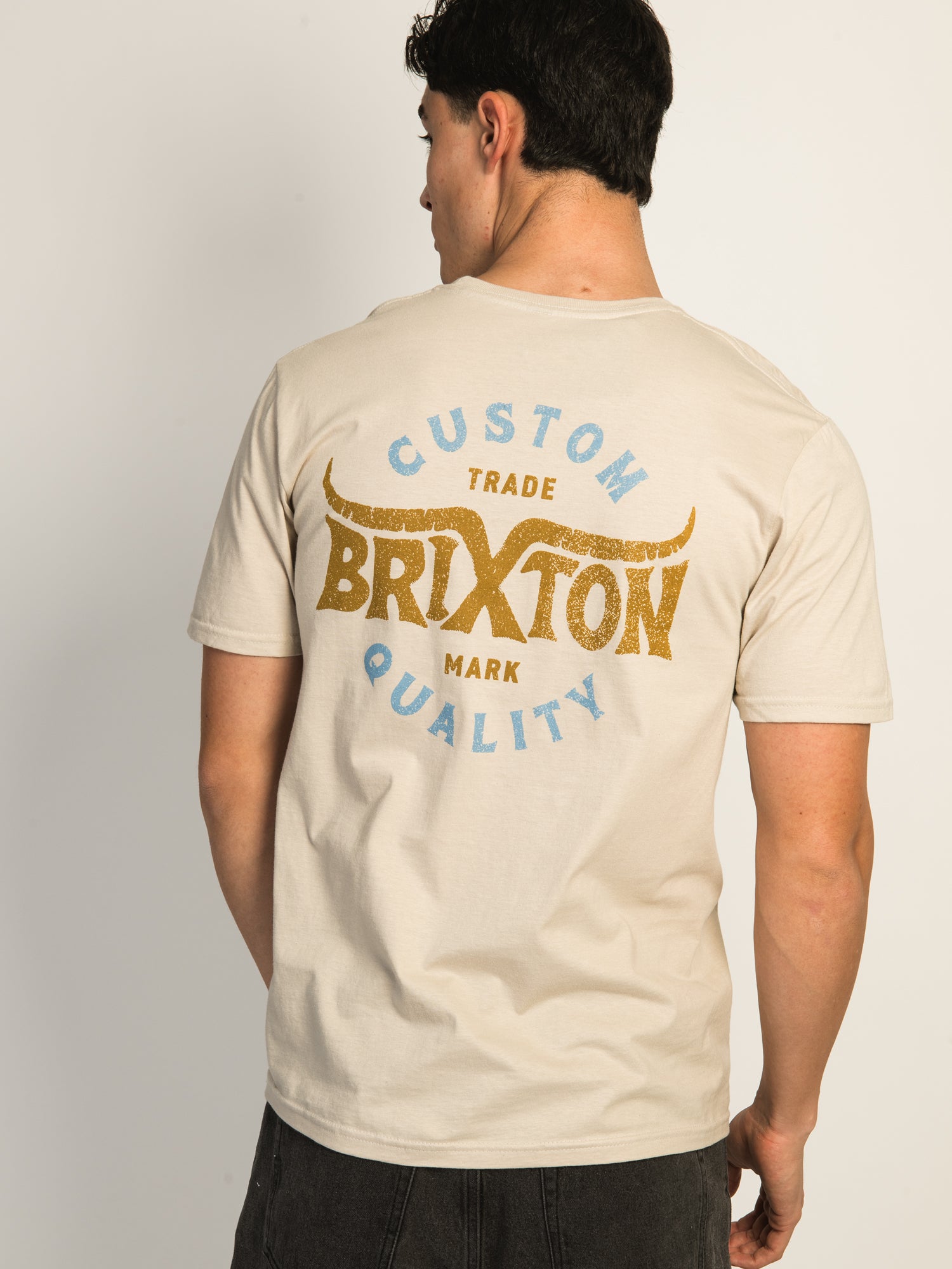 Brixton Gibson T-Shirt for Men - Comfortable Cotton Tee for Casual Wear, Street Style & Everyday Outfits