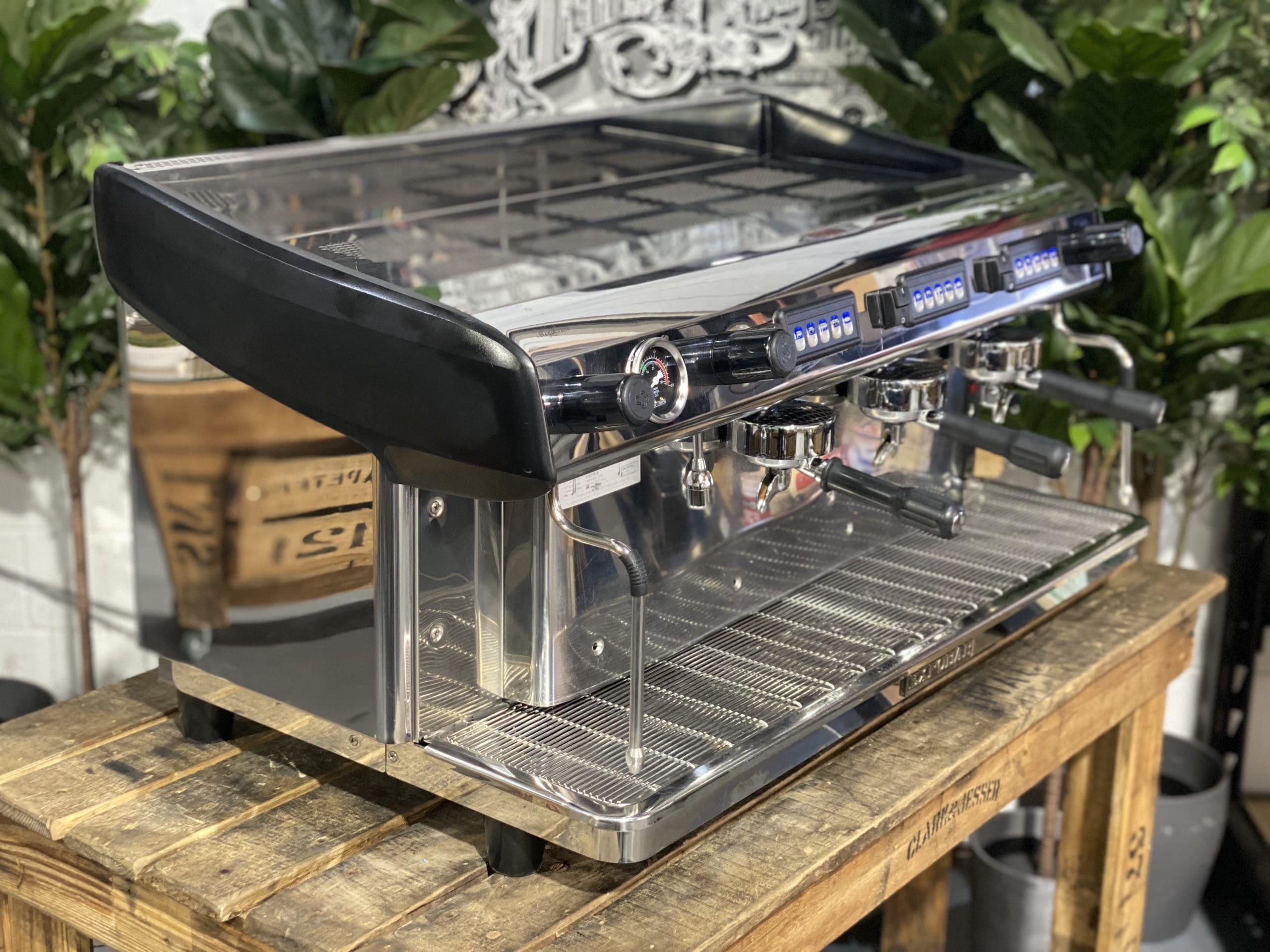 Expobar MegaCrem High Cup 3 Group Commercial Espresso Machine - Stainless Steel & Black - Professional Coffee Shop & Restaurant Equipment for Baristas
