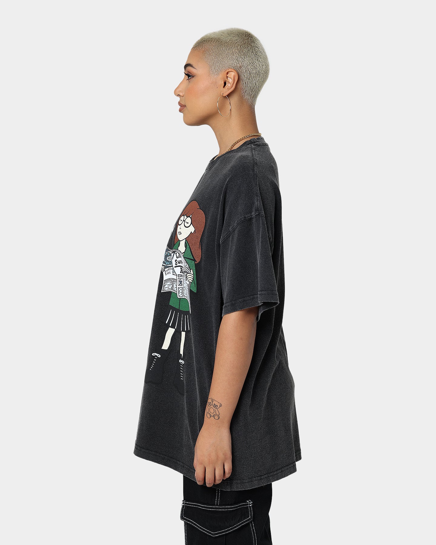 Premium Vintage T-Shirt by American Thrift & Daria Daria - Classic Black Retro Tee for Casual Wear, Street Style & Vintage Fashion Lovers