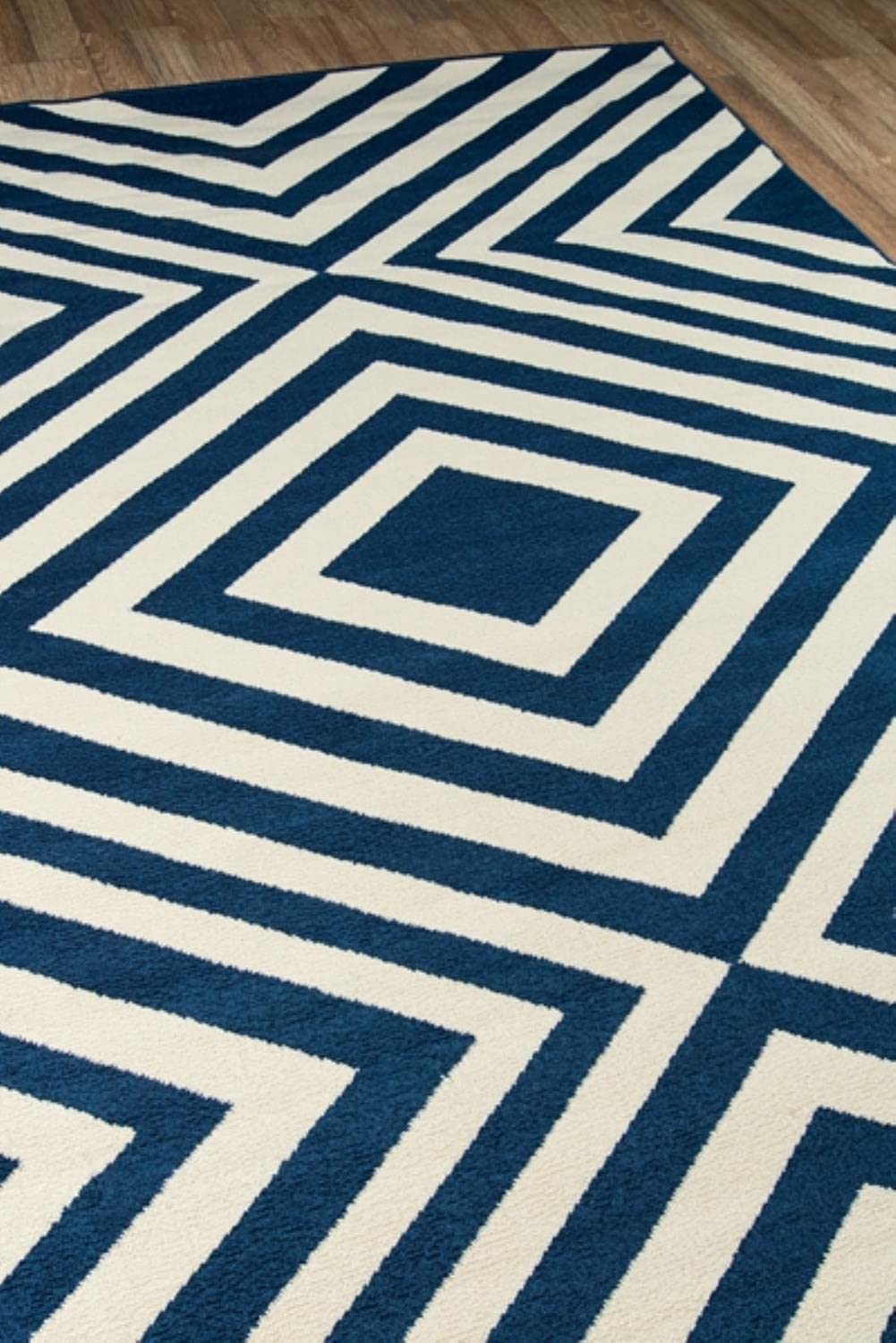 Momeni Baja Collection Contemporary Indoor Outdoor Area Rug - UV Protected, Fade Resistant, Easy Clean - 3'11