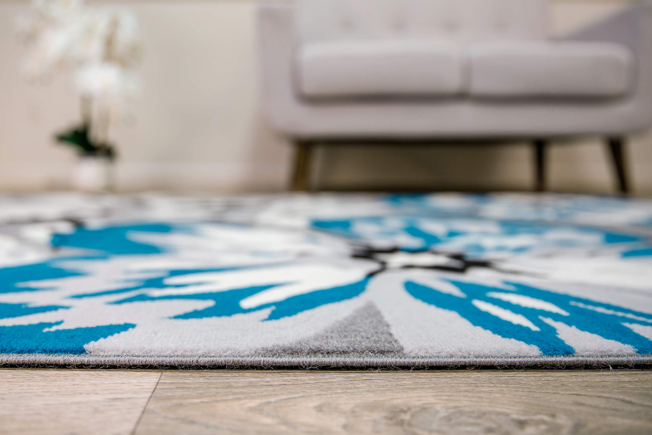 Modern Floral Design Non-Shedding Area Rug 6'6