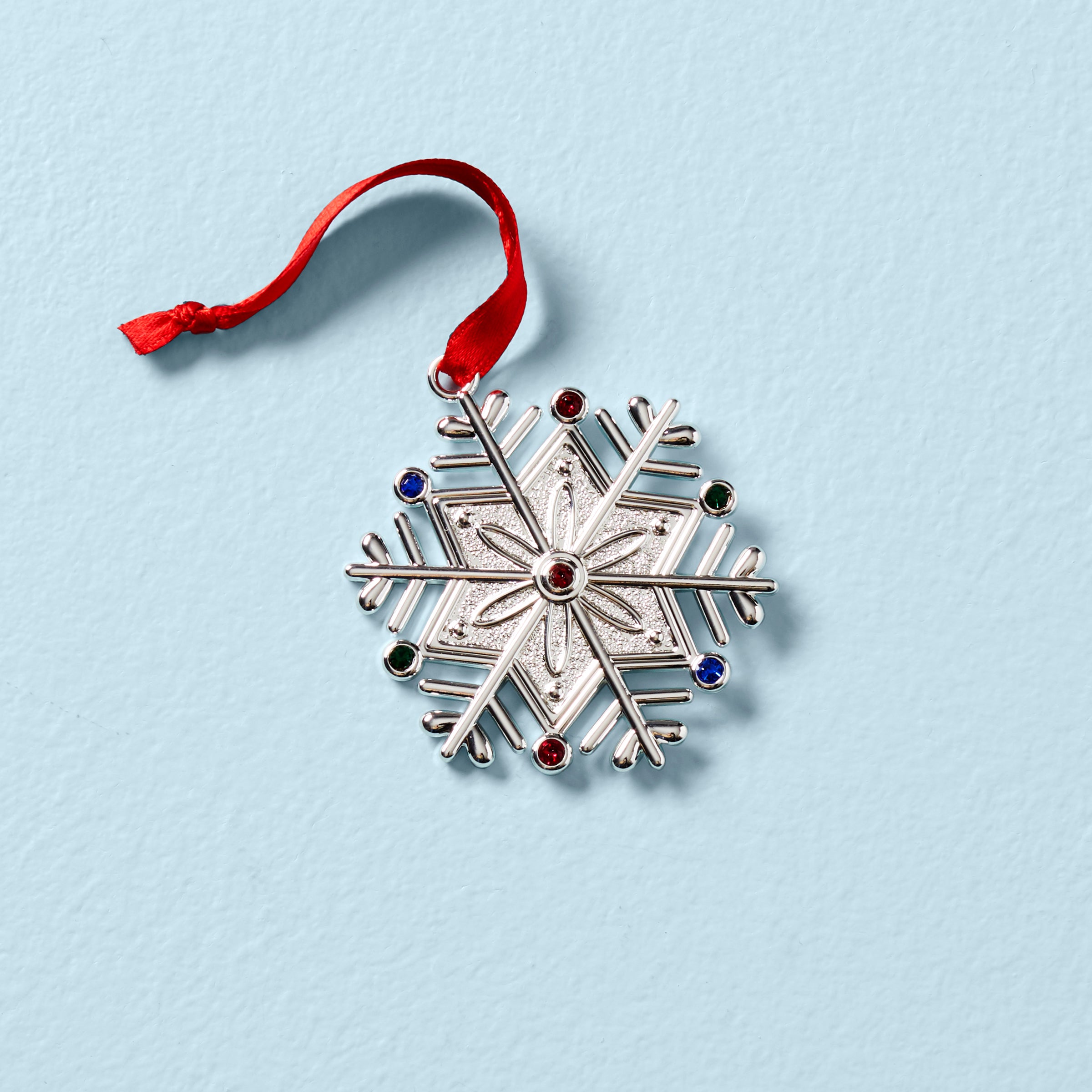 Sparkling Jeweled Snowflake Charm Ornament - Elegant Holiday Decor for Christmas Tree, Gift, and Winter Home Decoration