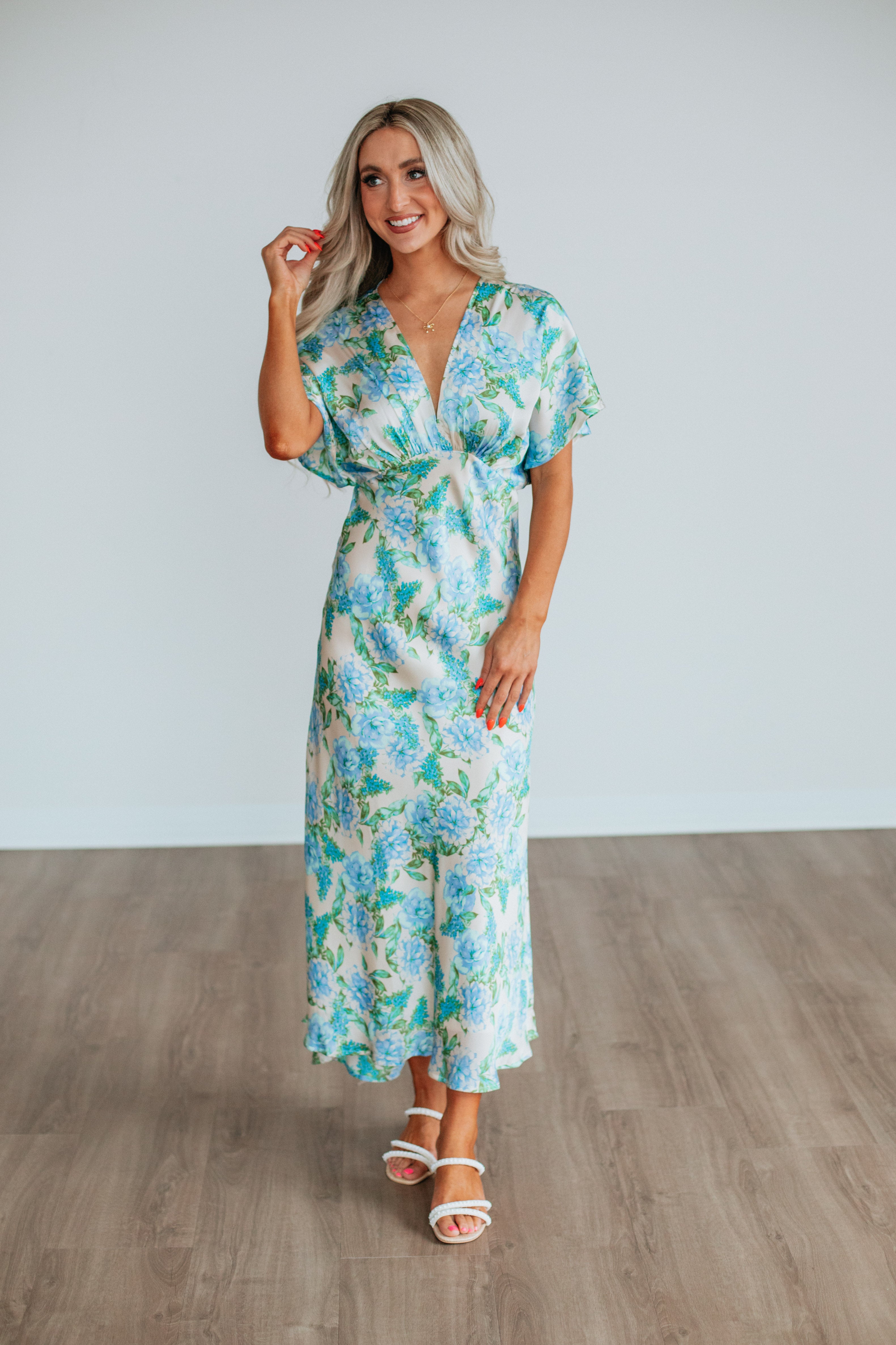 Alcina Floral Print Summer Dress for Women - Elegant Flowy Maxi Dress with V-Neck & Puff Sleeves | Perfect for Beach Vacation, Garden Party & Date Night