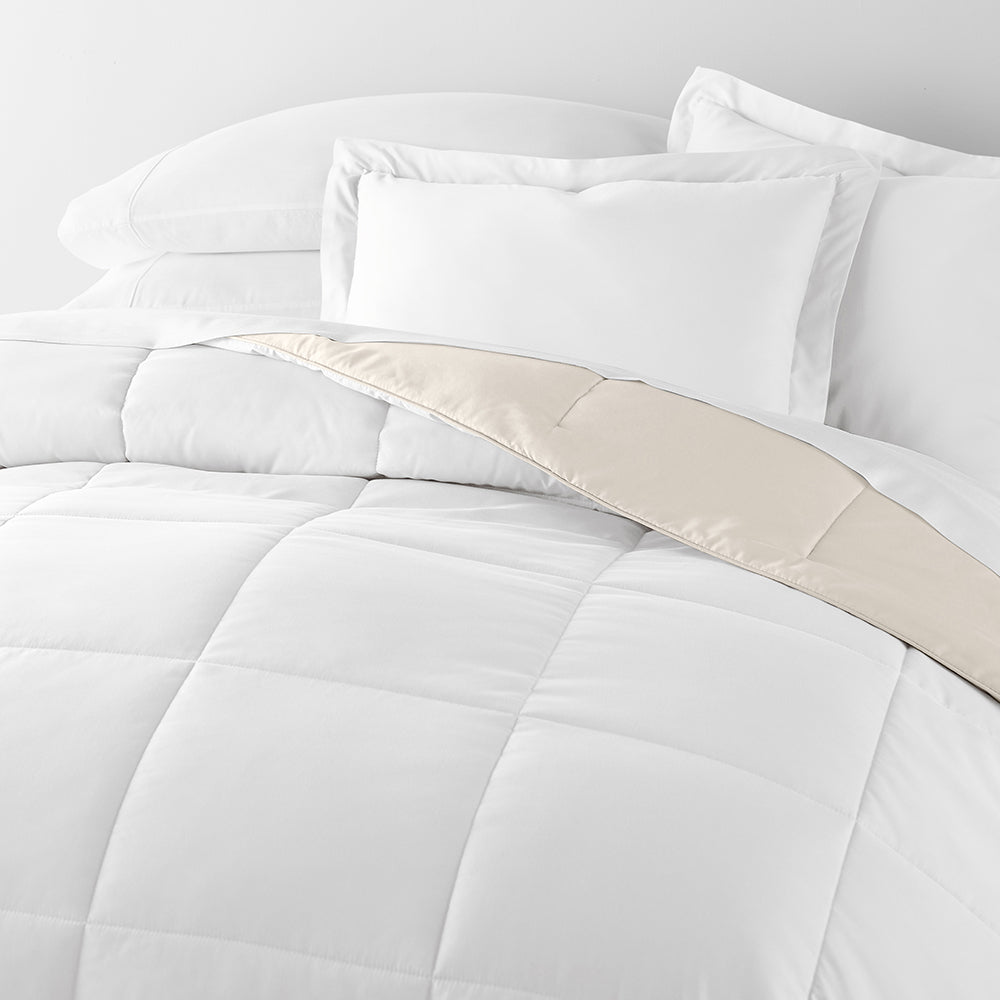 Reversible Down Alternative Comforter Set - All Season Hypoallergenic Bedding - Perfect for Master Bedroom, Guest Room & Dorm Use