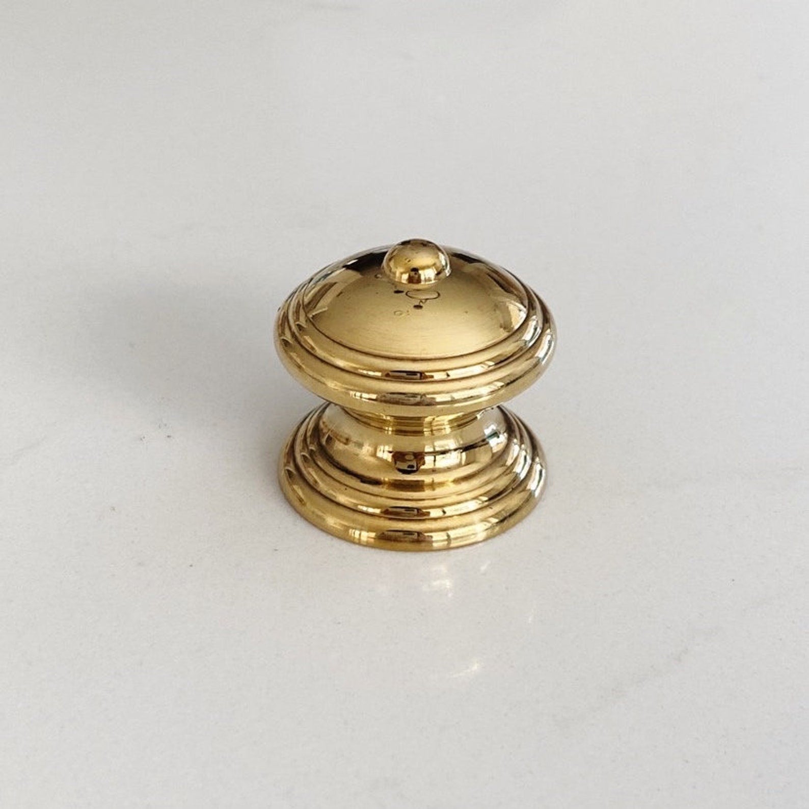Vintage Unlacquered Brass Cabinet Knobs and Drawer Pulls - 10 Pack Solid Brass Hardware for Kitchen & Bathroom Cabinets - Classic Emmeline Style for Home Renovation and Furniture Upgrade