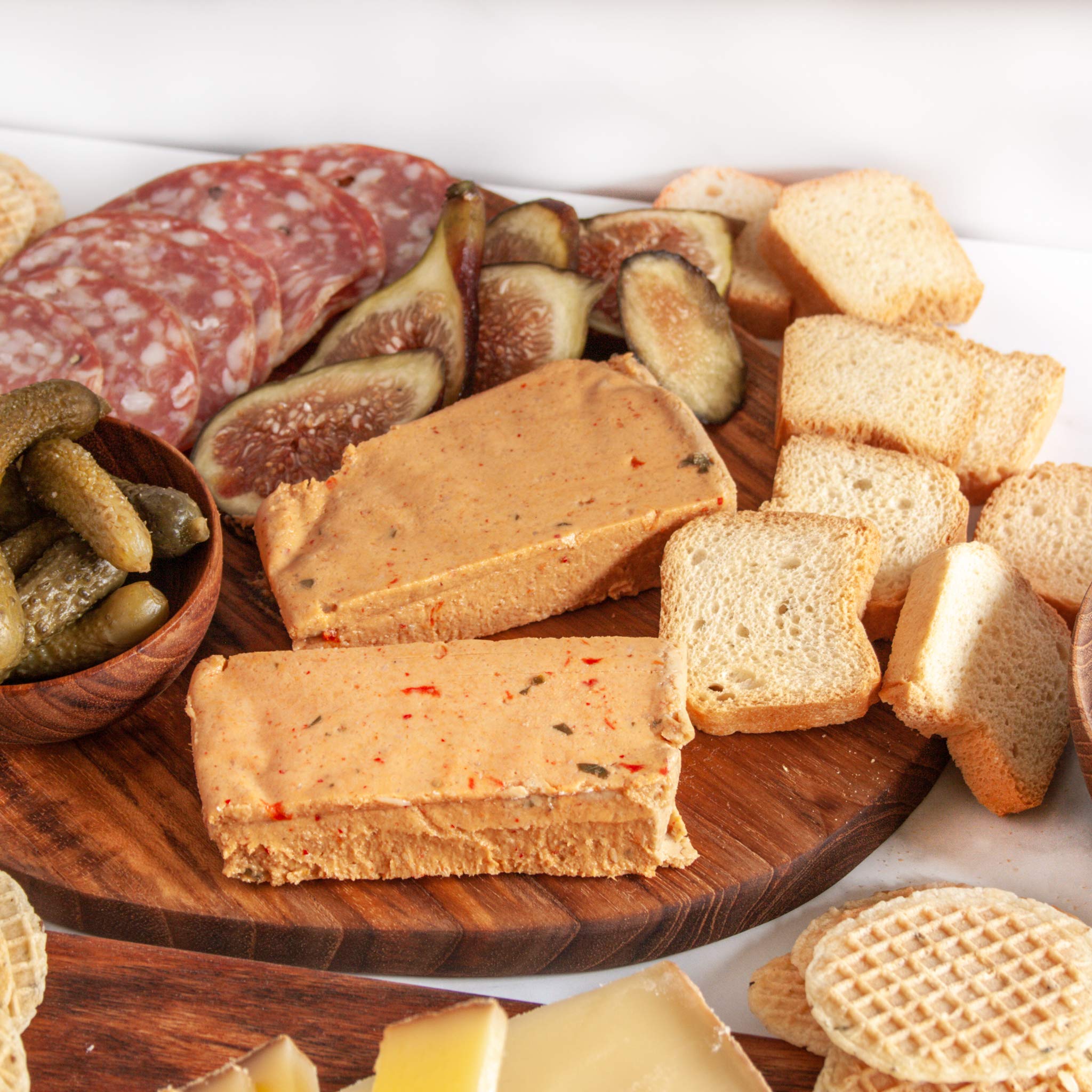 Premium French Gourmet Gift Basket - Artisan Cheese, Charcuterie & Delicacies for Food Lovers | Luxury Gift Box for Holidays, Parties & Corporate Gifting