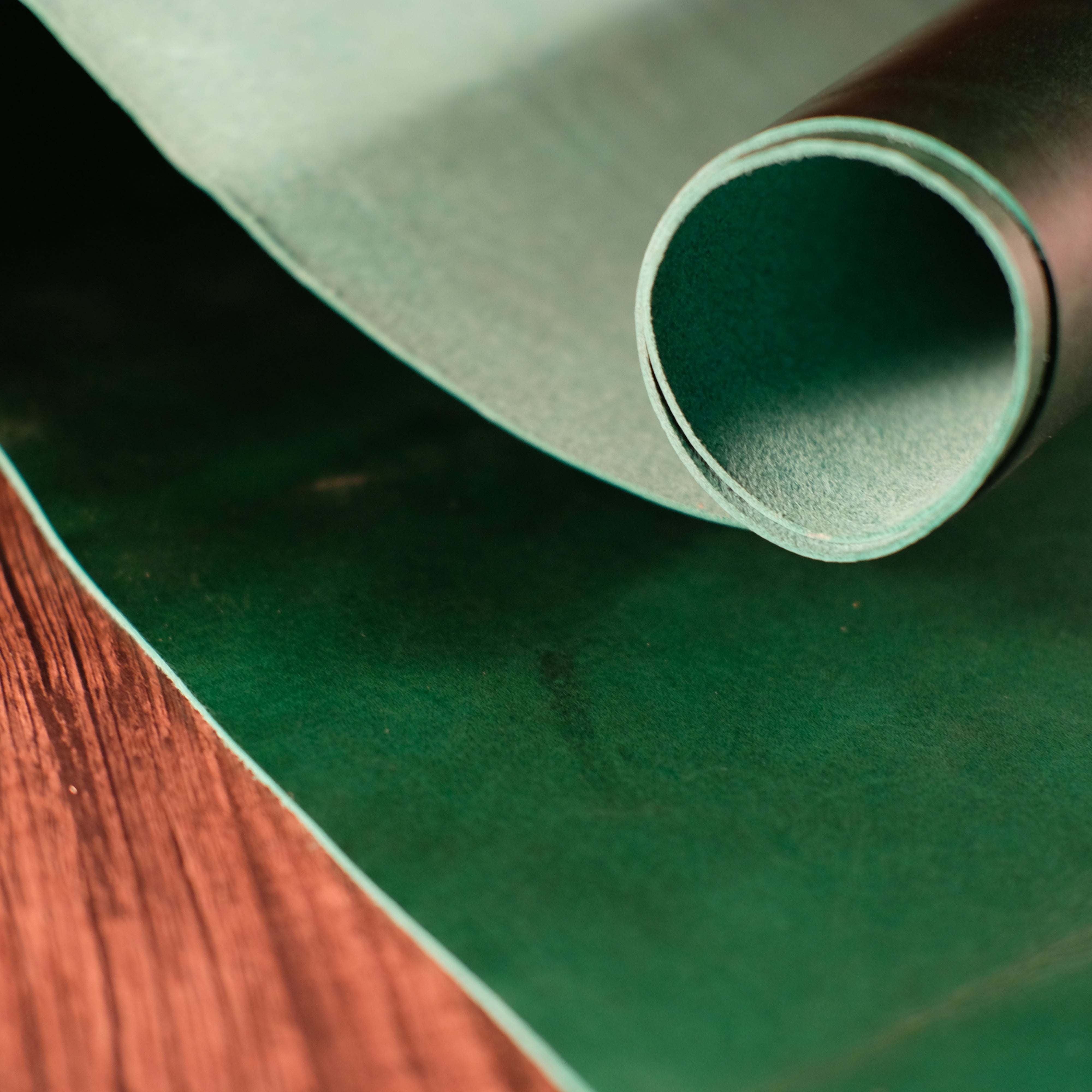 Premium Conceria Walpier Buttero Green 3-4oz Full-Grain Leather - Perfect for Handcrafted Wallets, Belts & Luxury Leather Goods