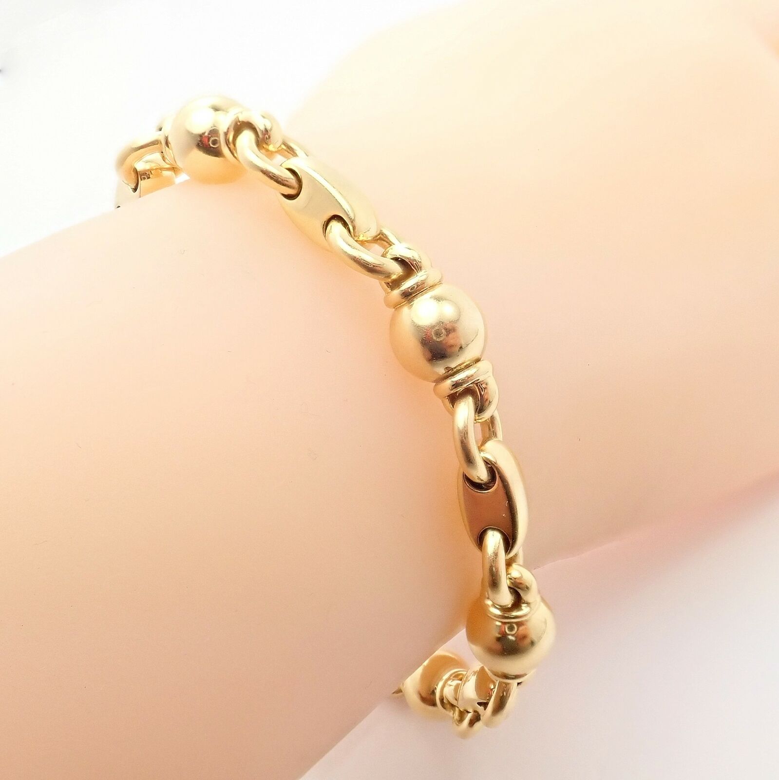 Authentic Vintage Chanel 18k Yellow Gold Classic Link Bracelet | Luxury Fashion Jewelry for Women | Perfect for Parties, Weddings & Special Occasions
