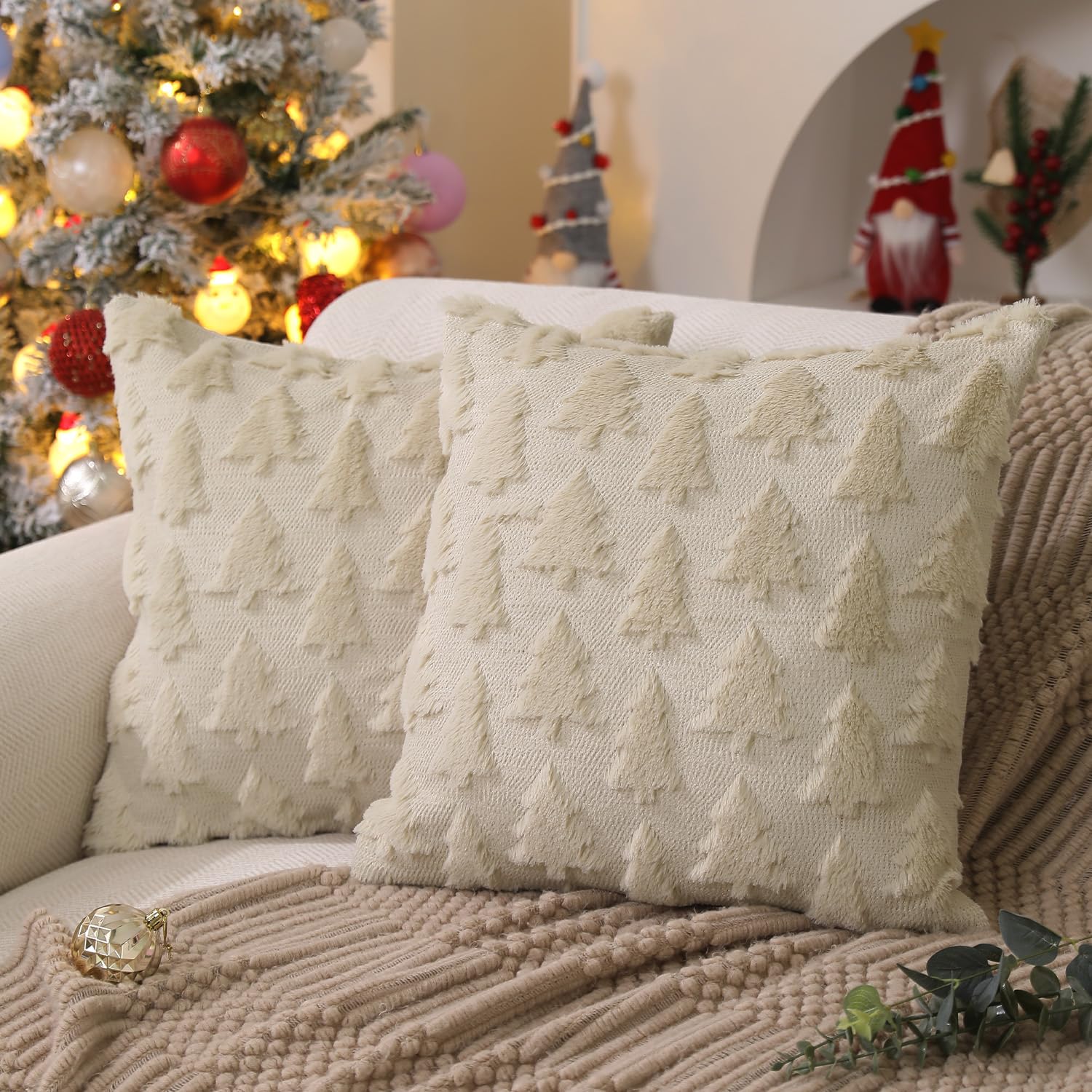 Christmas Tree Pillow Covers 18x18 Inch Set of 2 - Soft Plush Faux Fur Jacquard Throw Pillows for Sofa, Bedroom - Holiday Winter Home Decor for Christmas, Festivals & Cozy Seasonal Ambiance