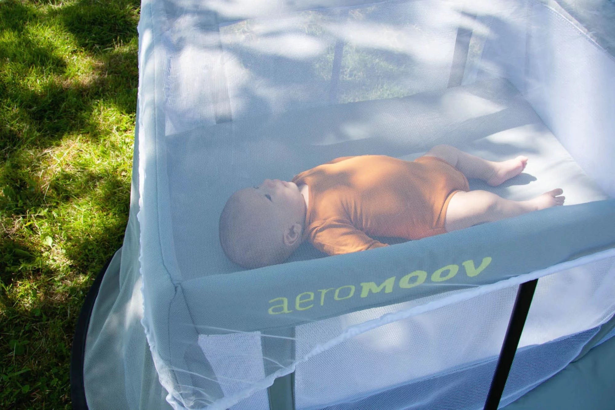 AeroMoov Instant Travel Cot with Mosquito Net & Sunshade - Portable Baby Bed for Camping, Beach, and Outdoor Adventures