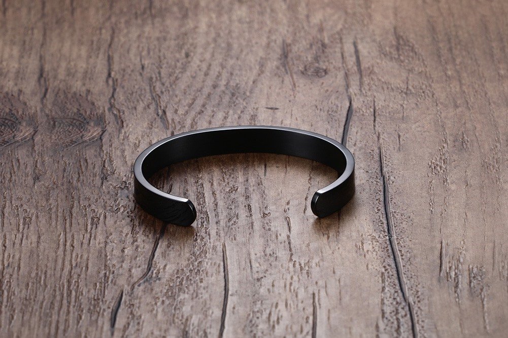 Personalized Stainless Steel Cuff Bracelet for Men & Women - Free Engraving, 59mm Black Polished Unisex Bangle - Perfect for Gifts, Weddings & Everyday Wear