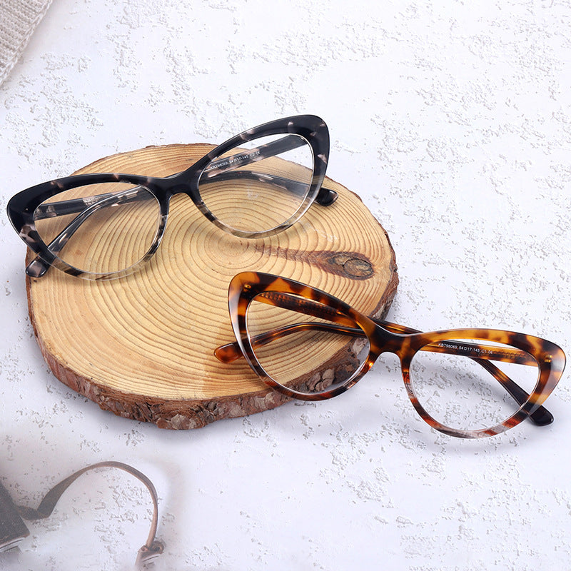 Stylish Cat Eye Glasses Frames 98069 - Trendy Women's Eyewear for Fashion & Everyday Wear