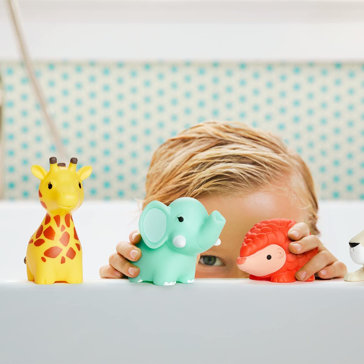 Munchkin Floating WildLove Animal Themed Rubber Bath Squirt Toys for Babies & Toddlers - 8 Pack Wild Animals Bath Toys for Fun & Learning | Perfect for Bathtime, Pool Play & Sensory Development