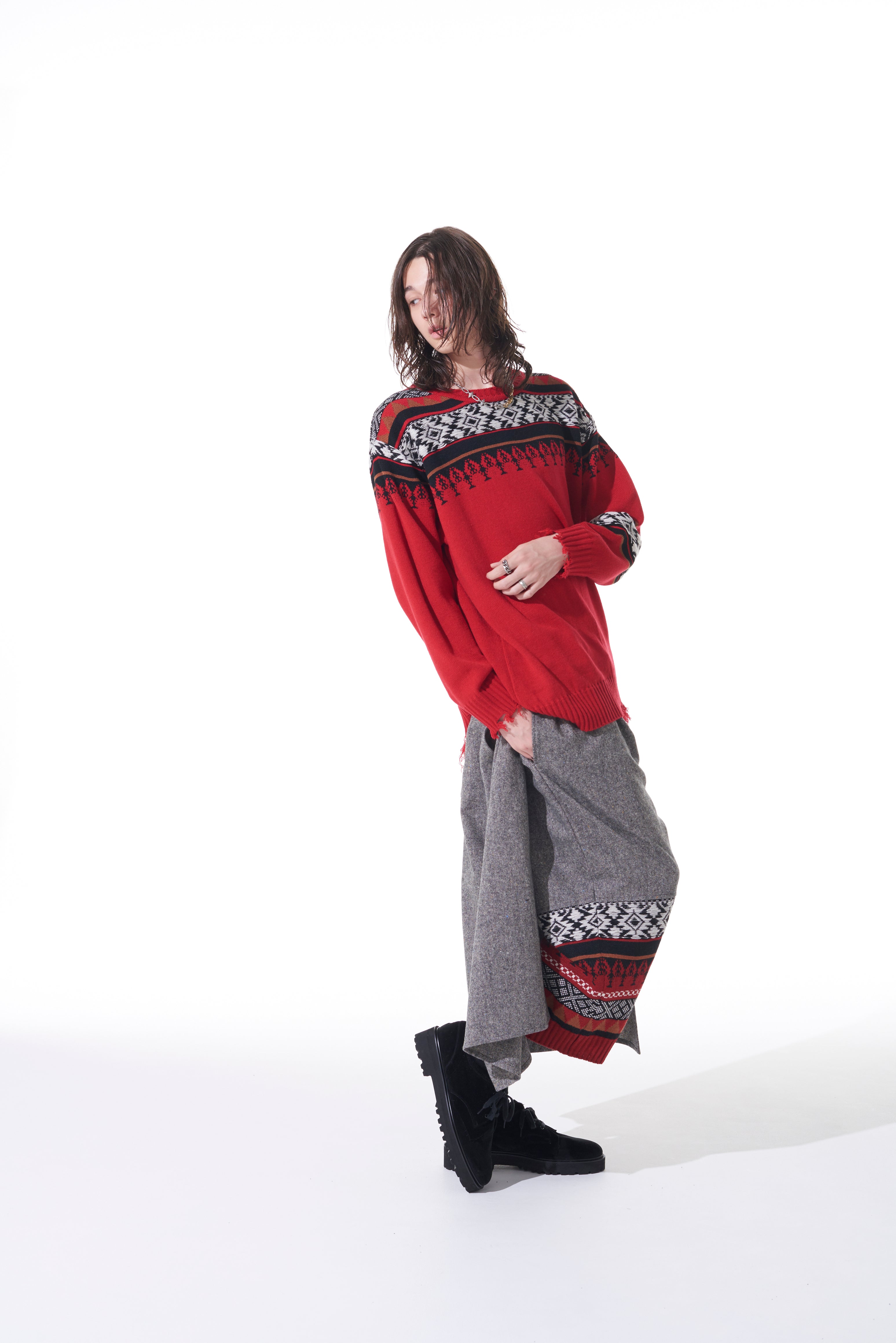 Bulky Wool Nordic Pattern Damaged Round Neck Knit Sweater - Cozy Winter Pullover for Women, Perfect for Casual Outfits & Holiday Gatherings