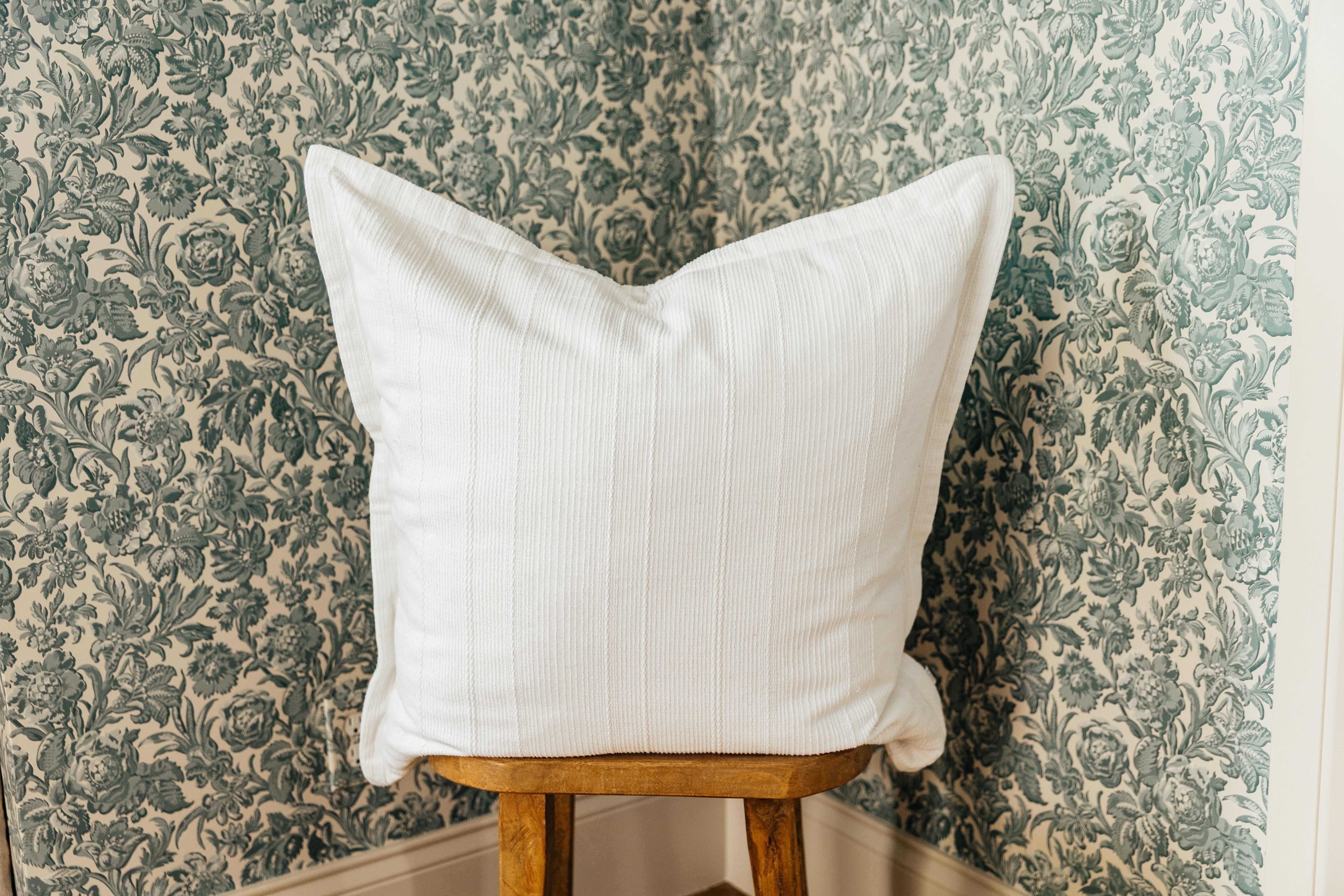 Blakely XL Euro Pillow Cover - 20x20 Inches, Soft & Breathable Cotton, Zipper Closure - Perfect for Bedroom, Living Room, and Sofa Decor