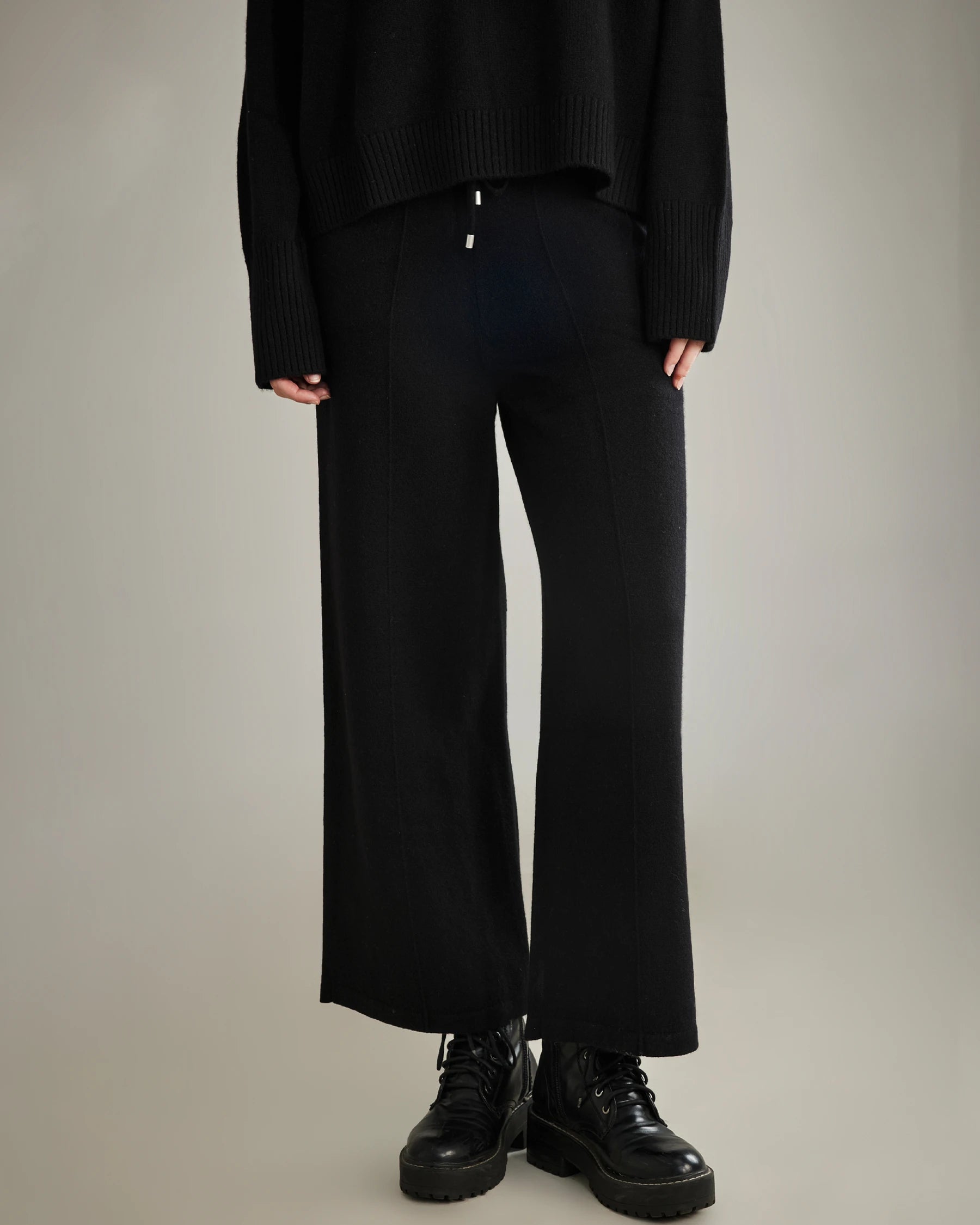 Luxury Women's Wide Leg Cashmere Pants - Soft & Warm Winter Trousers for Lounge, Office & Travel | Premium Comfort & Style