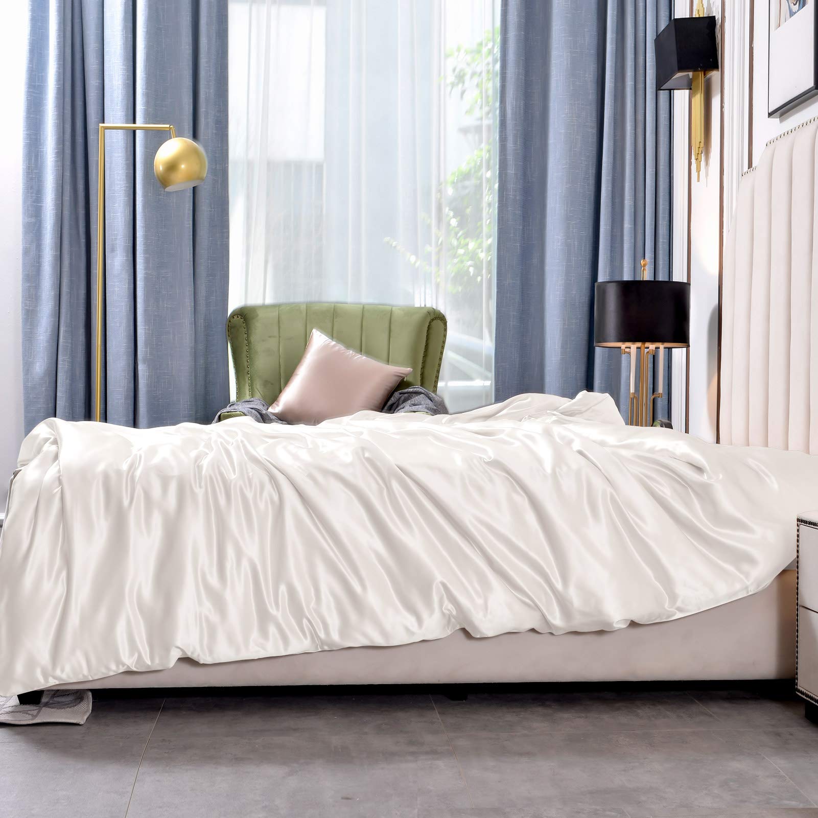 Luxurious 25 Momme Mulberry Silk Duvet Cover - Seamless Queen Size with Zipper Closure for Down Comforters (White) | Premium Bedding for Hotels, Master Bedrooms & Cozy Sleep