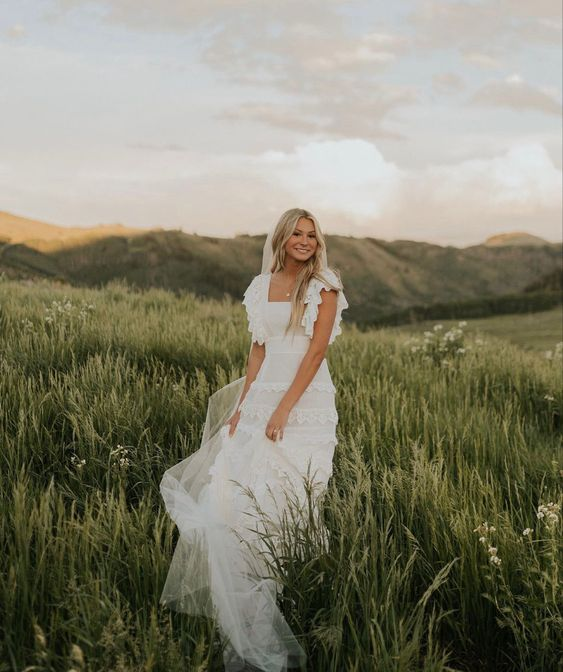 Elegant White A-Line Wedding Dress Simple Bridal Gown J5416 - Perfect for Church Ceremony, Beach Wedding & Romantic Vows