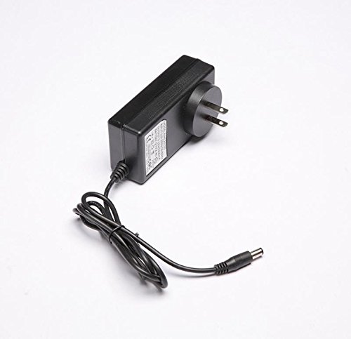 Underwater Kinetics C4 eLED (L2) Rechargeable Flashlight Charger - Perfect for Scuba Diving, Camping & Emergency Preparedness