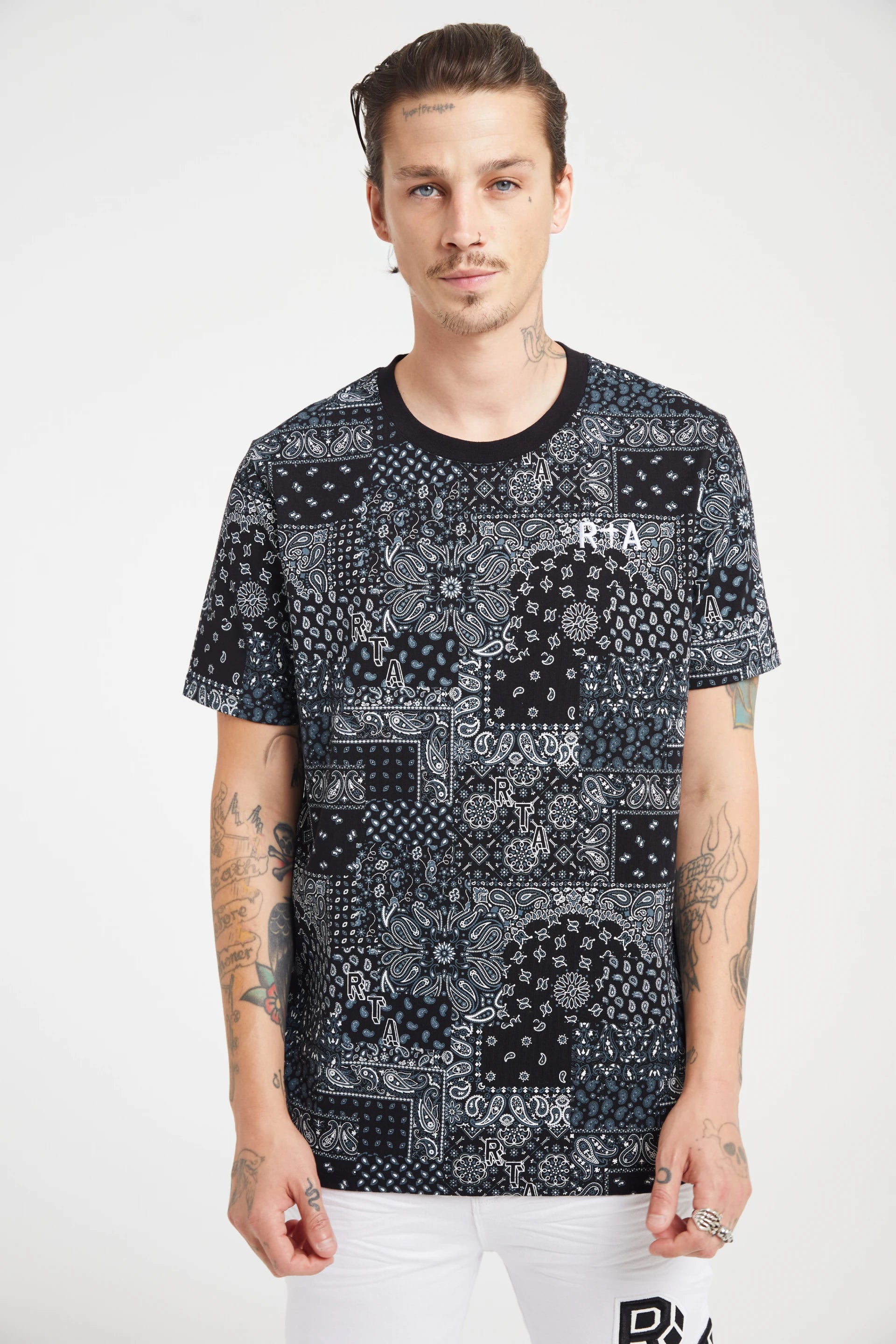 LIAM TEE | Black Ready-to-Assemble Bandana - Stylish & Comfortable for Outdoor Activities, Concerts, and Everyday Wear