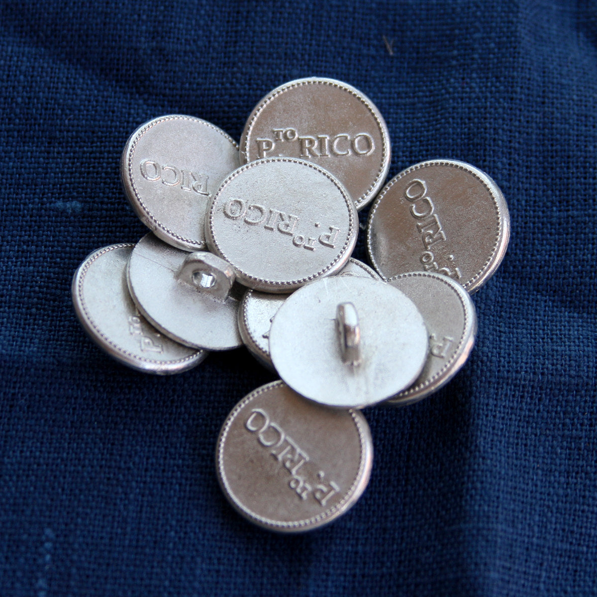 Puerto Rico Flag Buttons - Patriotic Lapel Pins for Hats, Jackets & Bags - Show Your Puerto Rican Pride at Parades, Festivals & Cultural Events