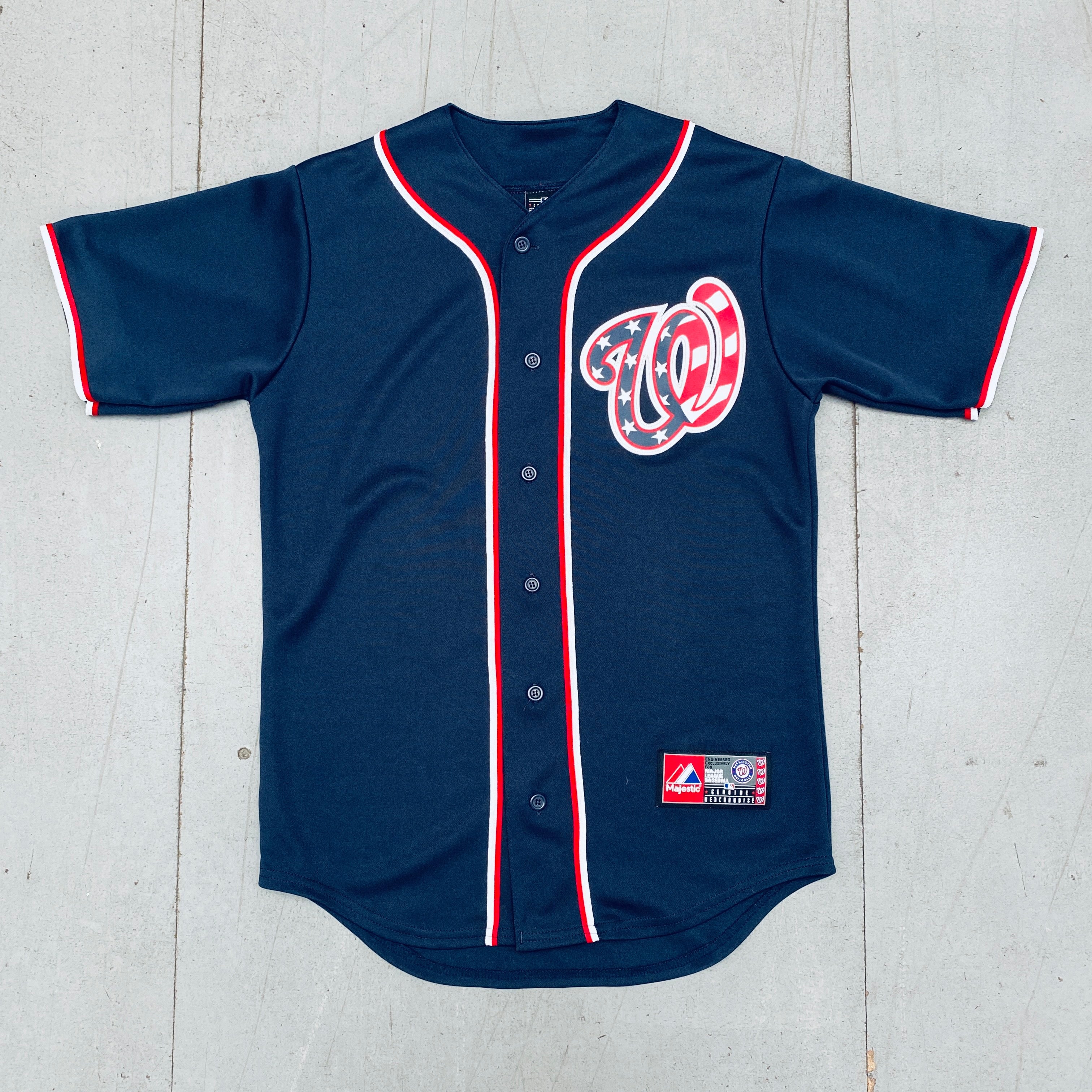Washington Nationals 2011 Navy Blue Majestic Jersey Size S - Authentic MLB Baseball Jersey for Fans & Collectors - Perfect for Games, Tailgating & Sports Memorabilia Display