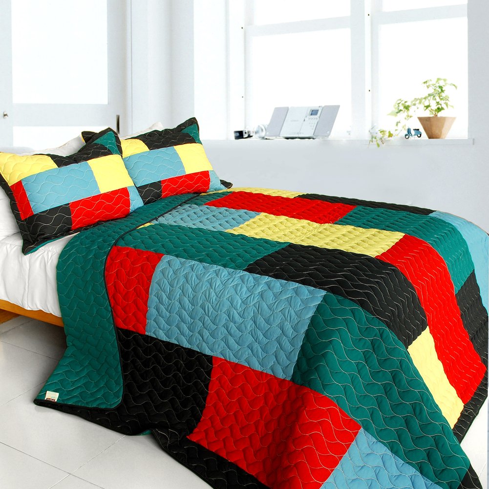 3PC Vermicelli-Quilted Patchwork Quilt Set Full/Queen Size - Soft & Breathable Bedding for Rainy Season Comfort | Perfect for Cozy Nights, Guest Rooms & Seasonal Decor