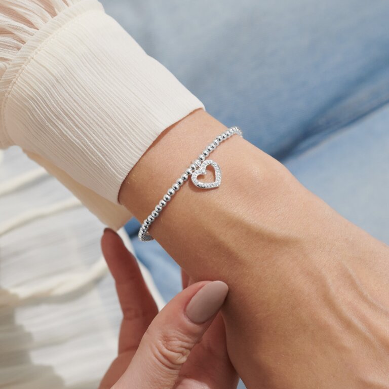 Joma Jewelry Bracelet - Elegant Birthday Gift for Sister | Perfect for Birthdays, Anniversaries & Special Occasions