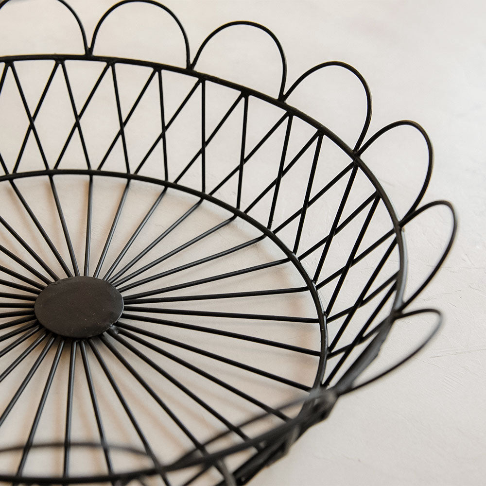Elegant Petal Wire Basket - Rustic Home Decor Storage Organizer for Bathroom, Kitchen, or Office | Perfect for Towels, Fruits, and Magazines