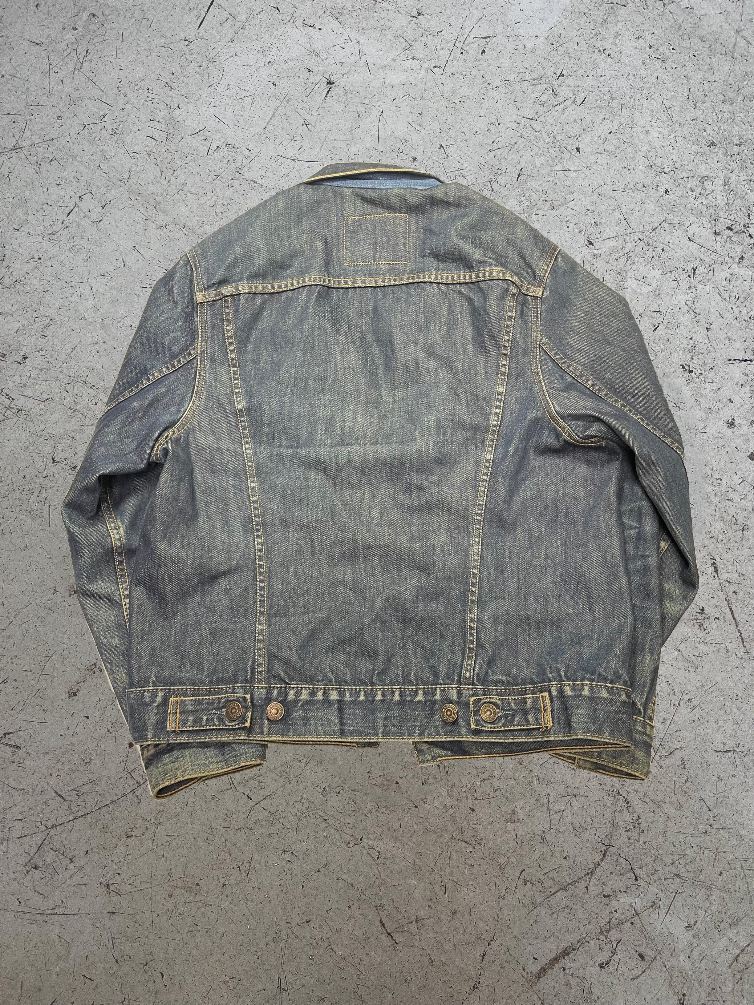 Levi's Women's Classic Fit Denim Jacket - Vintage Blue Washed Denim Jacket for Casual Outfits & Layering