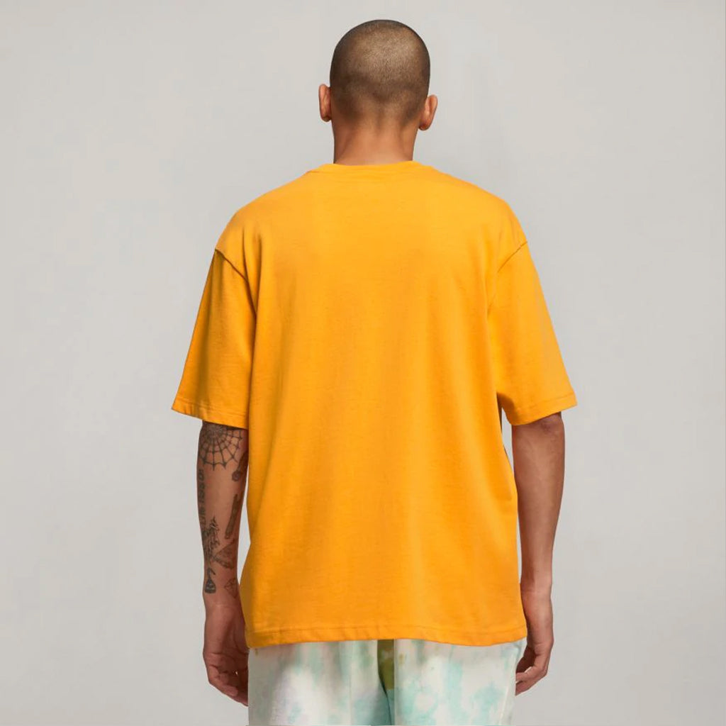 AIR JORDAN WORDMARK SS TEE - Men's Short Sleeve Graphic T-Shirt in Taxi Yellow | Perfect for Casual Wear, Street Style & Sneaker Enthusiasts
