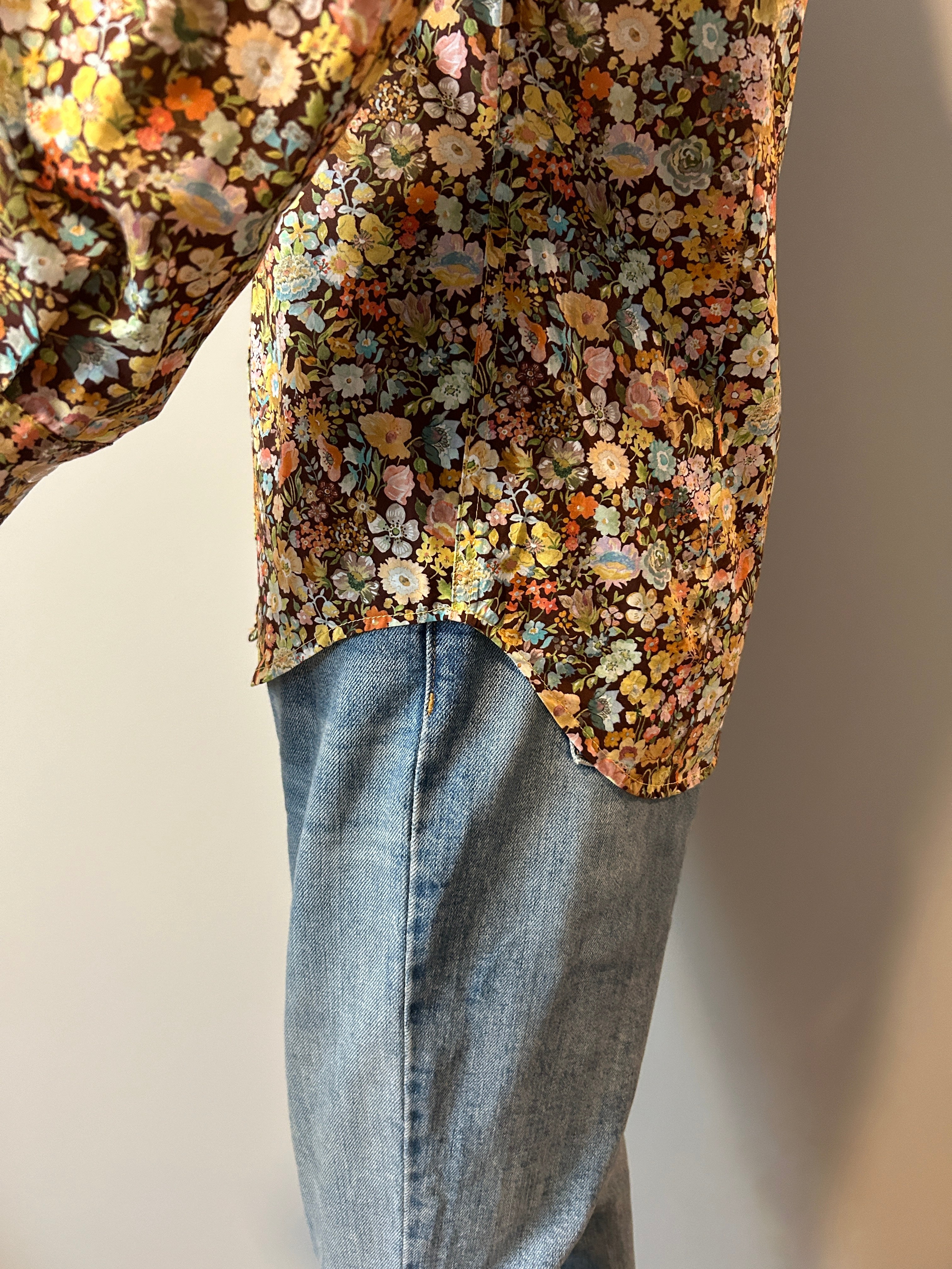 Smythe Floral Blouse Women's Size S - Elegant Floral Print Top for Casual Wear & Office Outfits