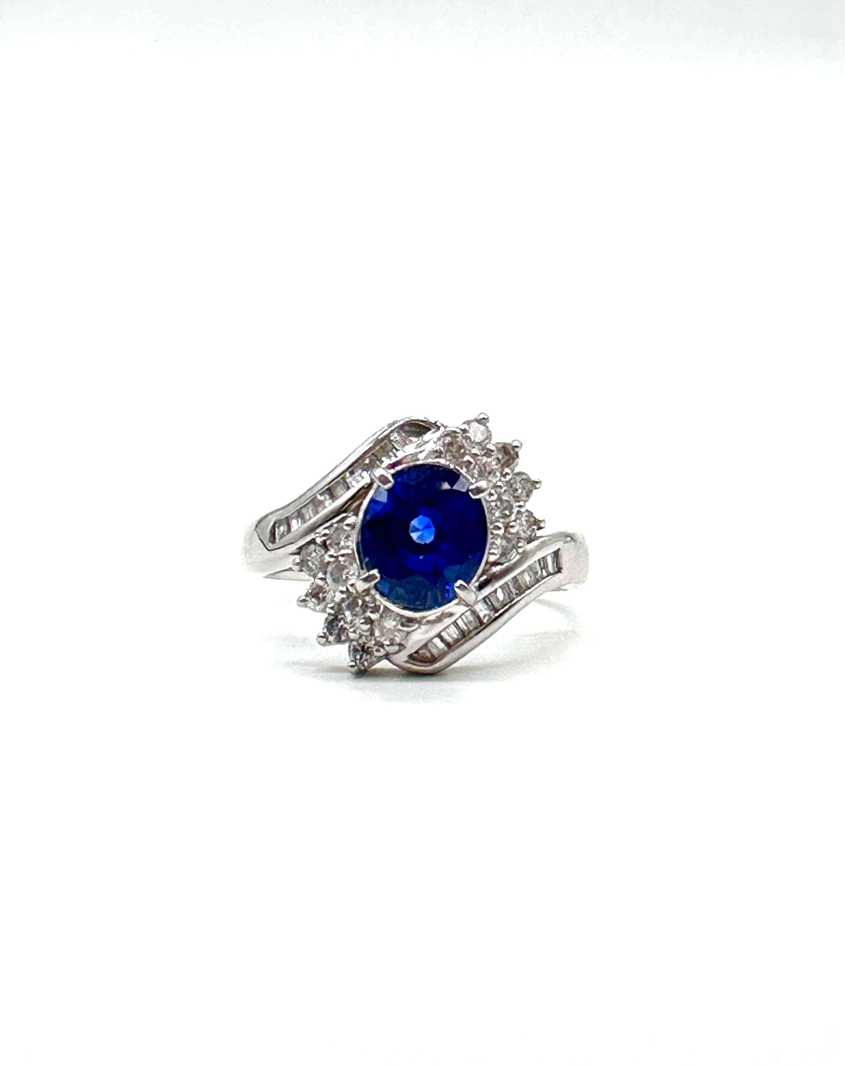 Exquisite Sapphire and Diamond Engagement Ring for Women - Perfect for Weddings, Anniversaries & Special Occasions