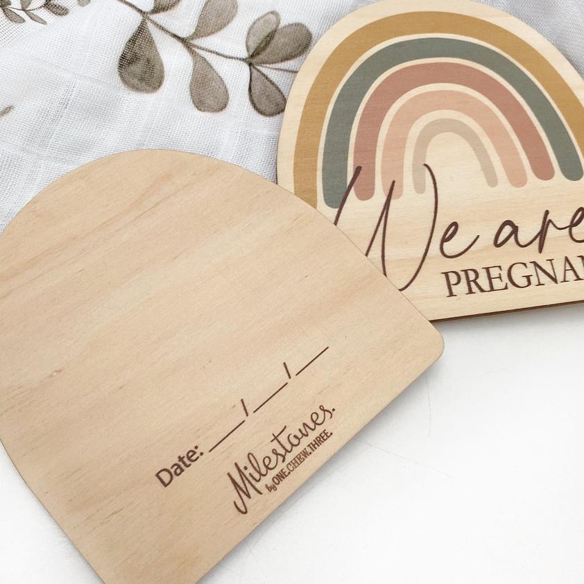 Personalized Timber Baby Announcement Milestone Plaques - Rainbow Series for Newborn Photo Props, Nursery Decor & Gender Reveal Gifts