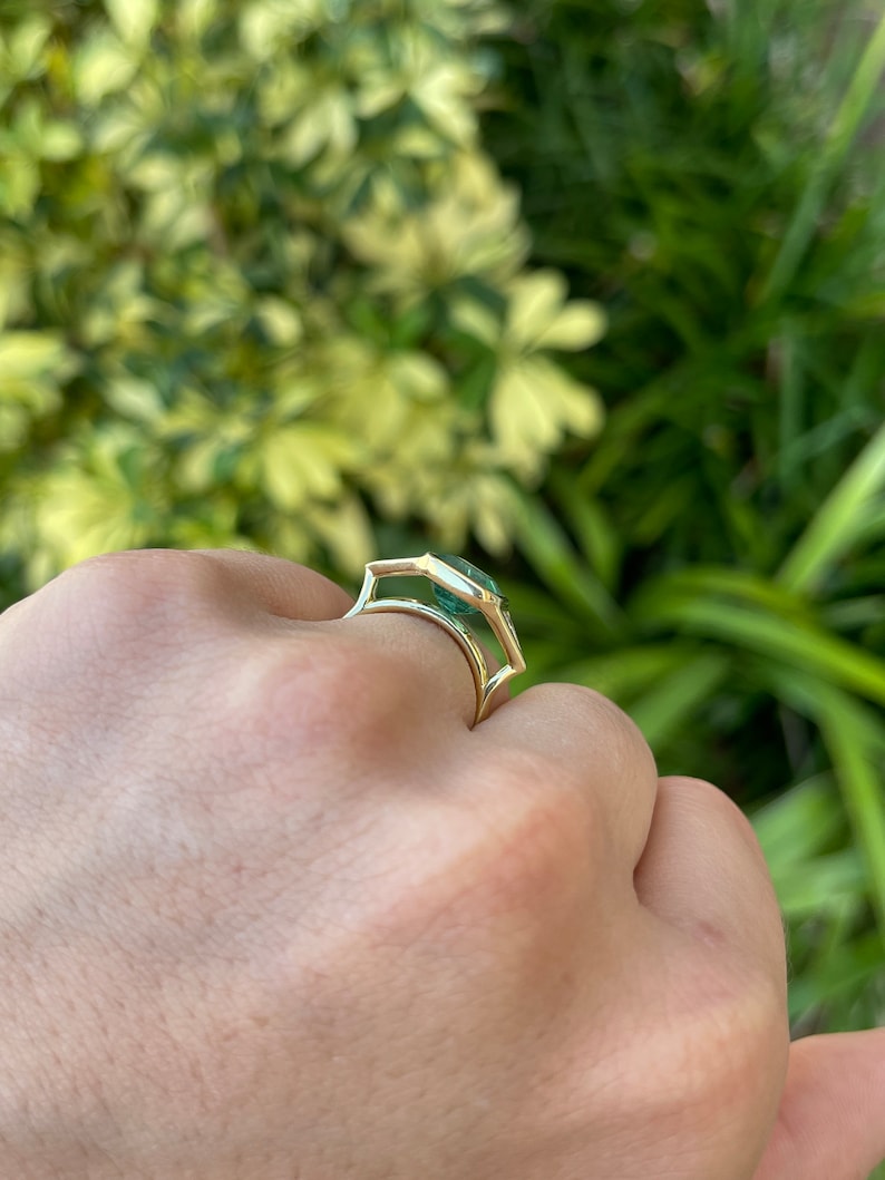 3.66tcw 18K Gold Emerald & Trillion Cut Diamond Ring for Women - Elegant Three Stone Bezel Setting, Perfect for Engagement, Anniversary & Special Occasions