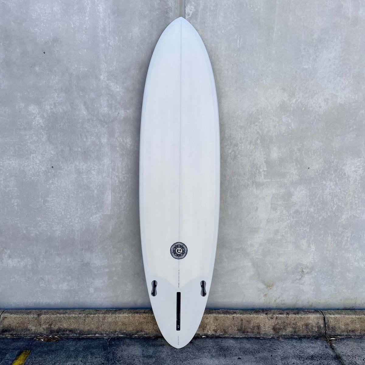 Elemnt Mid Length Dune 7'0 Surfboard with FCS2 Fin System - Perfect for Intermediate Surfers & Beach Wave Riding