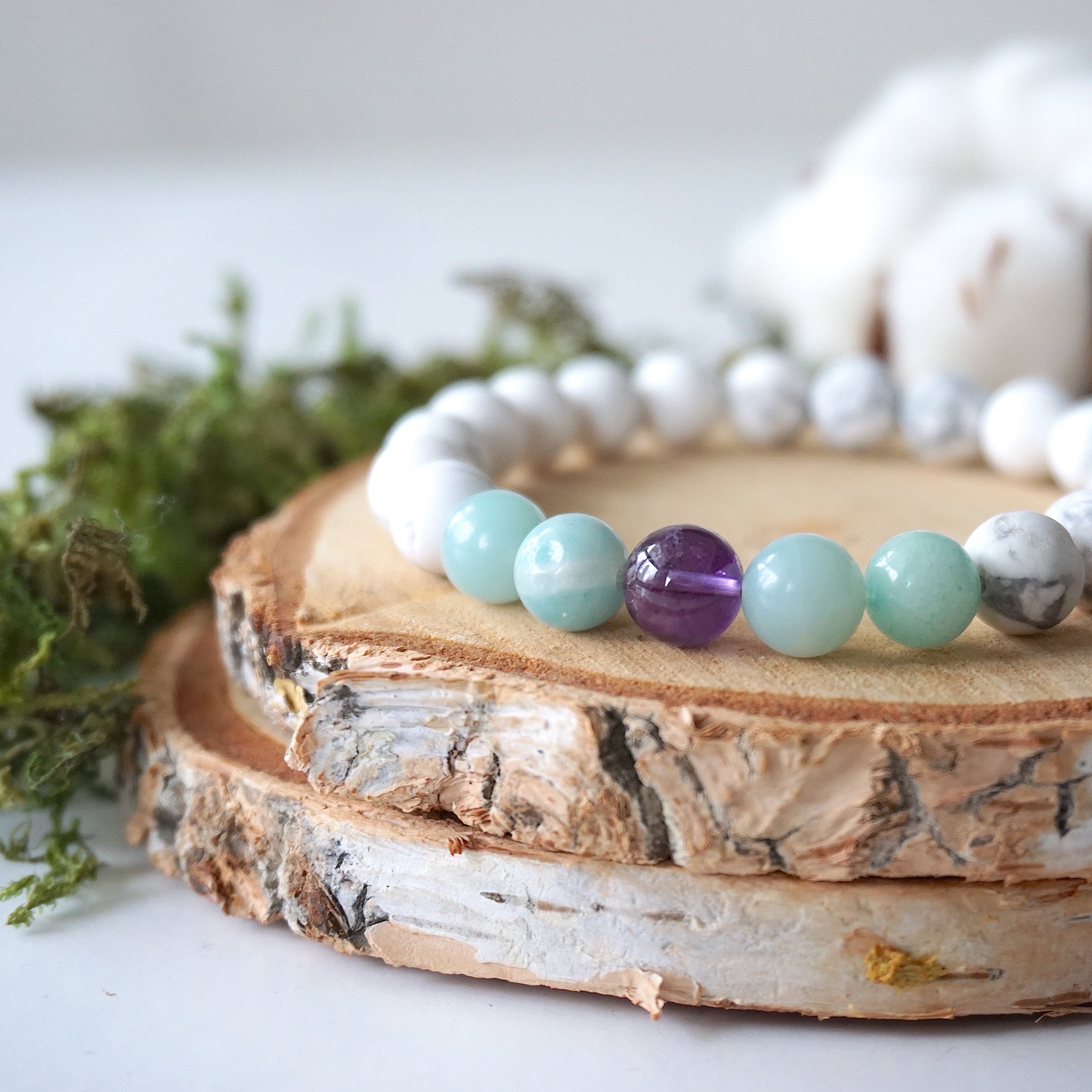 White Howlite Healing Crystal Mala Bracelet with Aventurine & Amethyst - Spiritual Meditation, Yoga & Positive Energy Jewelry