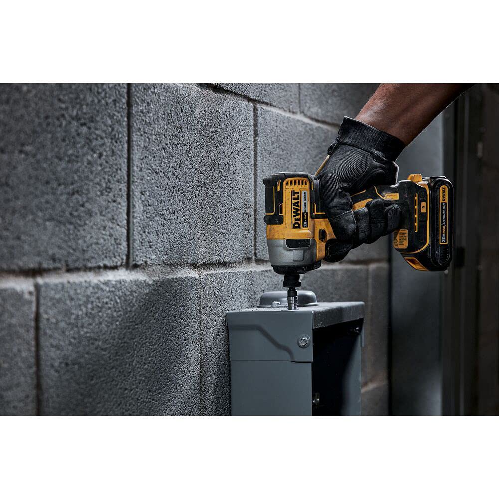 DEWALT 20V MAX Brushless Cordless Impact Driver Kit with 1/4