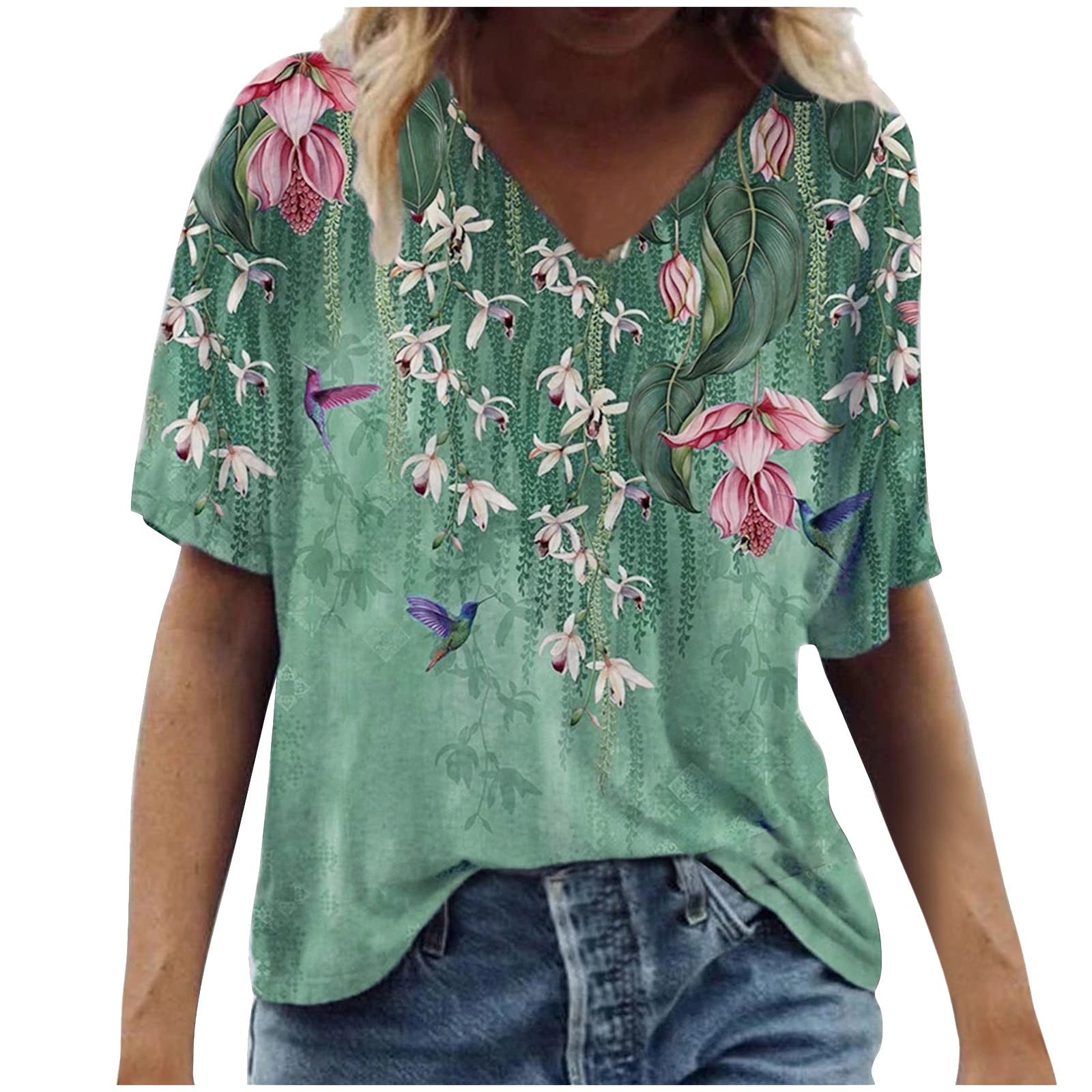 Plus Size Women's Casual V-Neck T-Shirt with Scenic Floral Print - Comfortable & Stylish Tops for Everyday Wear, Work & Outings